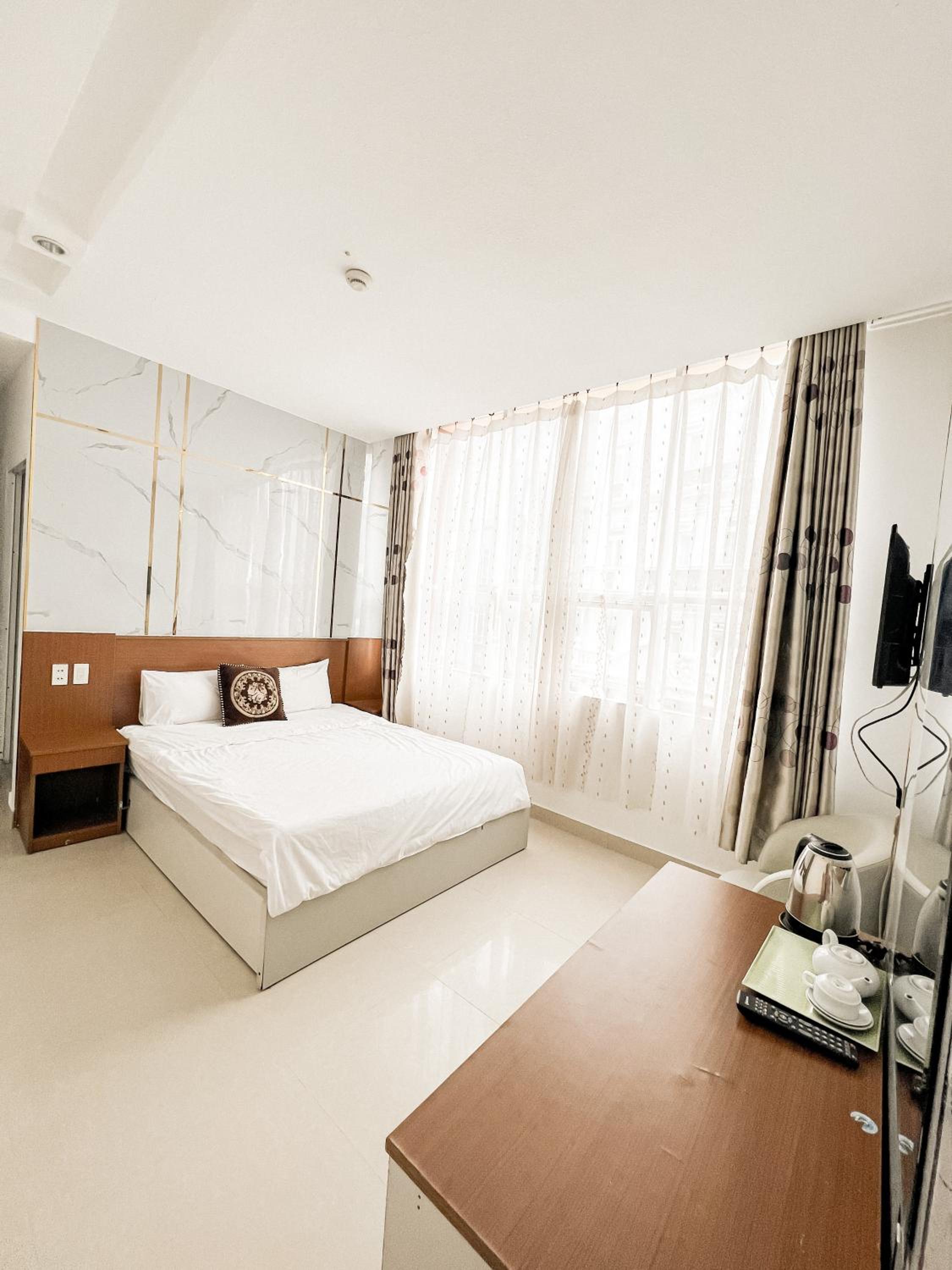 Standard King Room