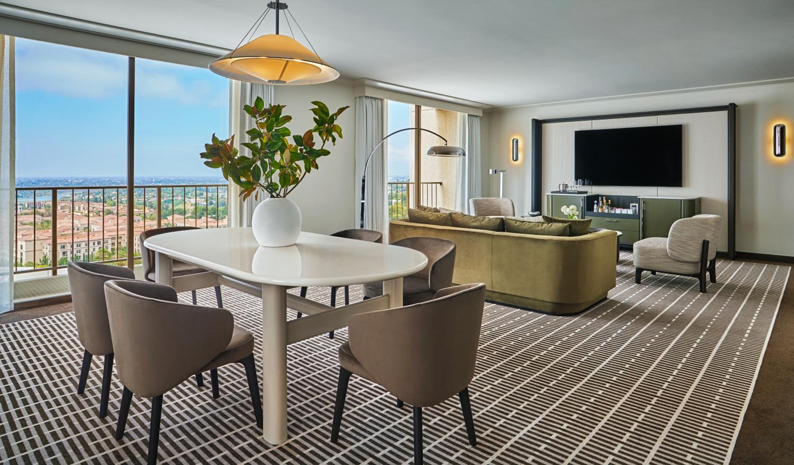 Island Specialty Suite - Photo 2