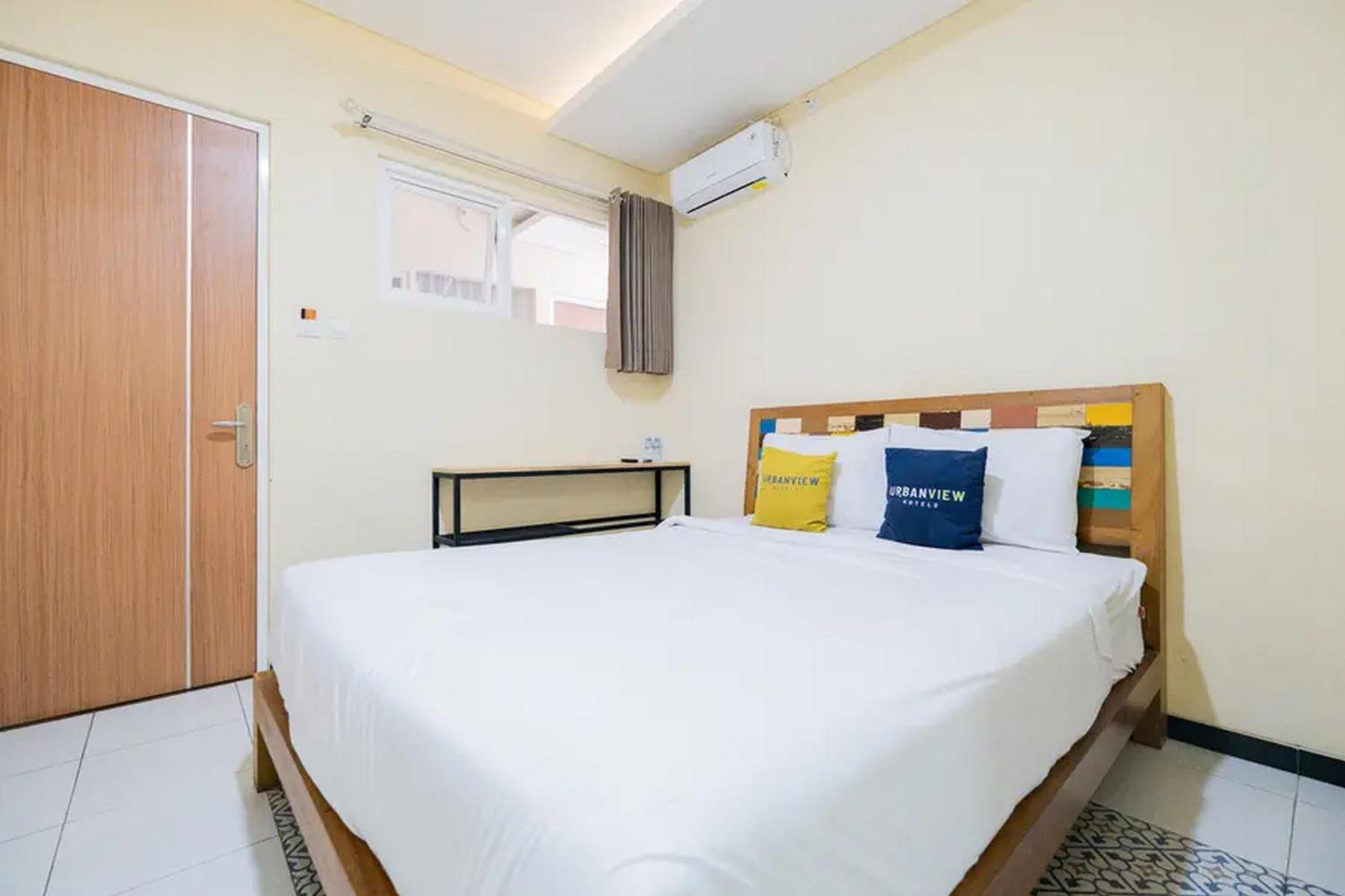 Standard Double Room - Photo 11