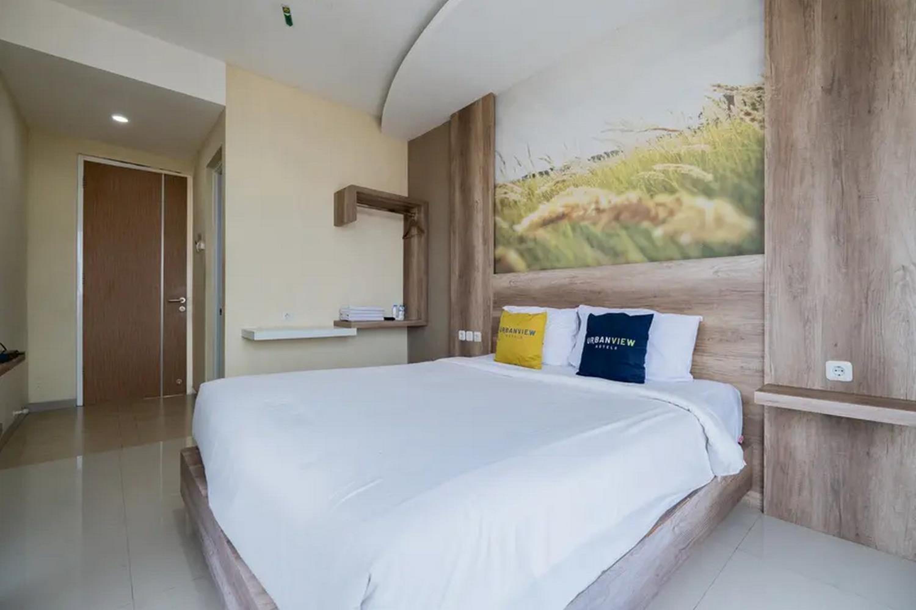 Deluxe Suite - Photo 2