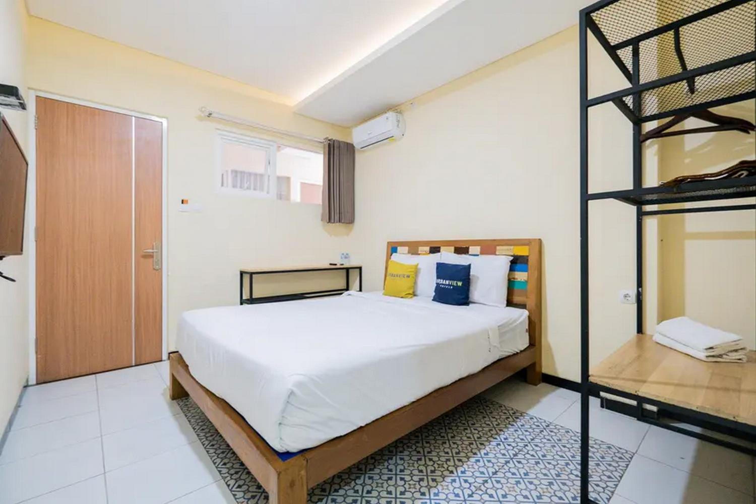 Standard Double Room - Photo 21