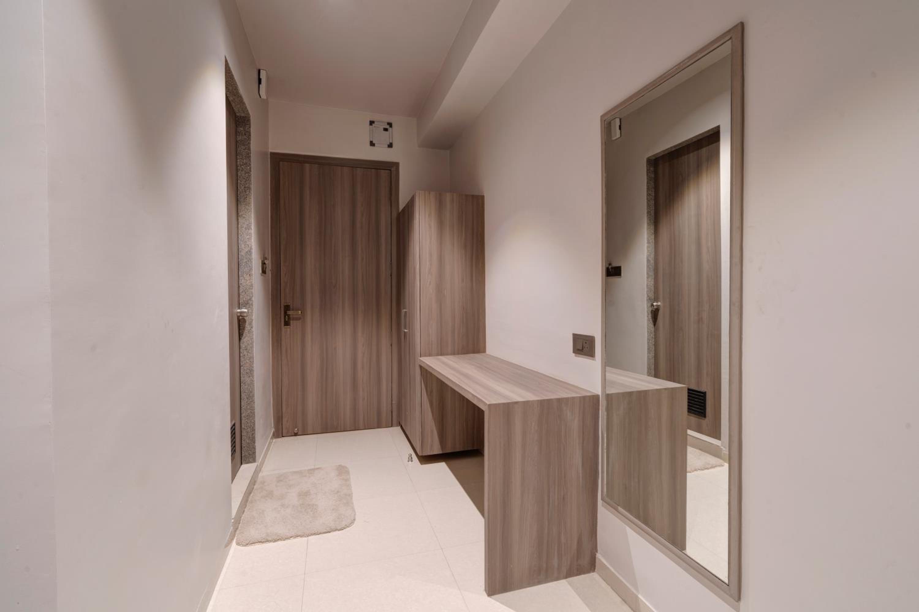 Suite - Photo 10