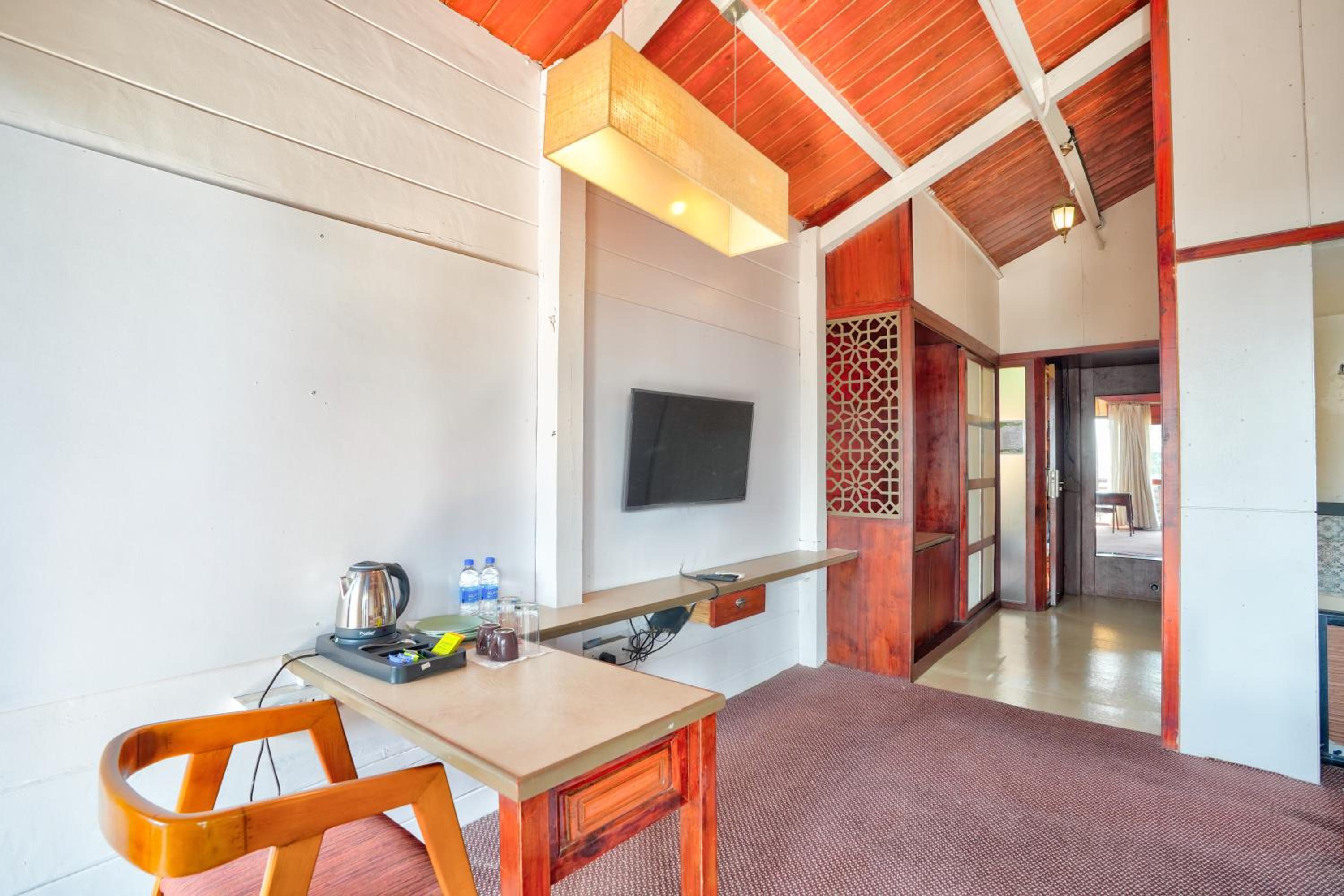 Wooden Cottage with Sea View - Photo 12