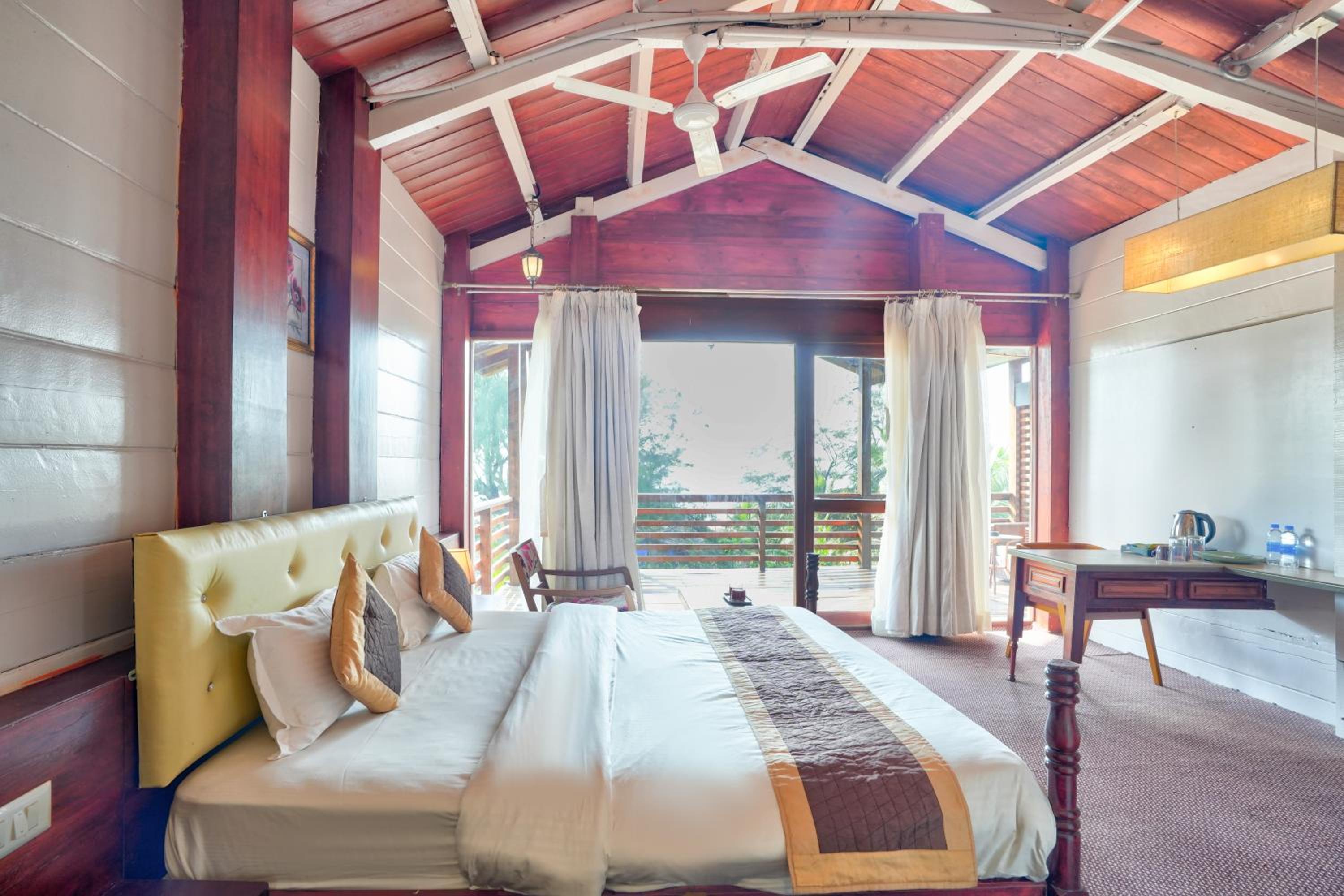 Wooden Cottage with Sea View - Photo 5