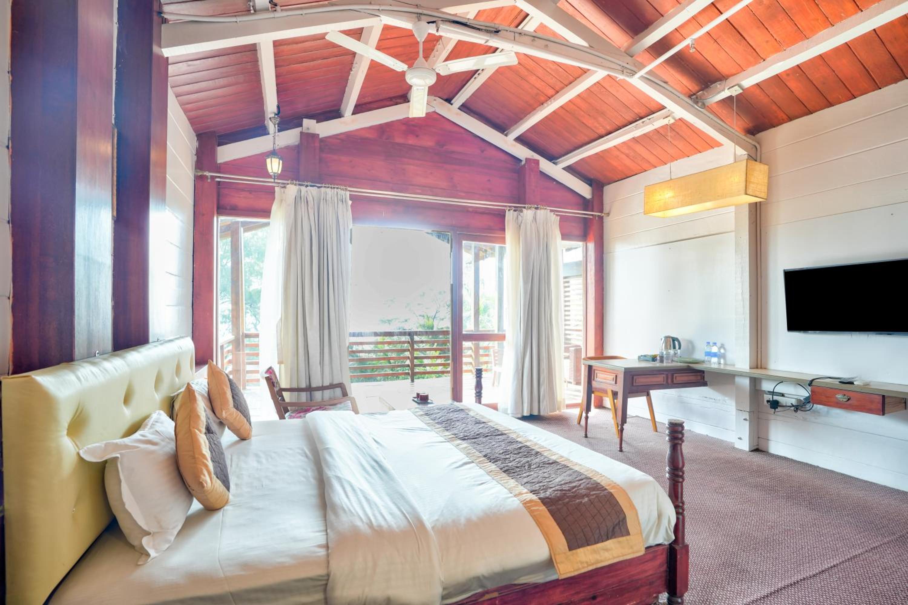 Wooden Cottage with Sea View - Photo 6