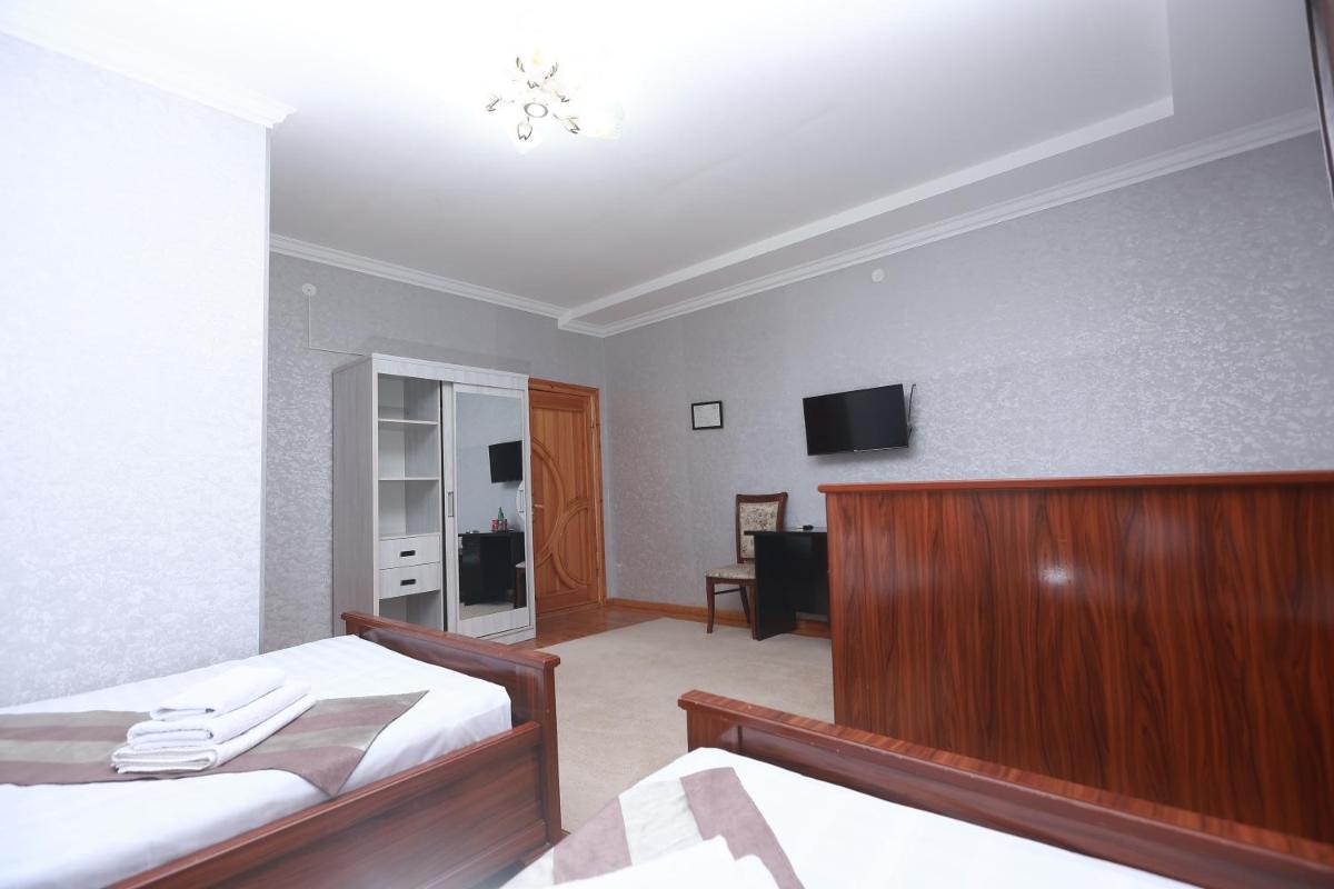 Standard Triple Room photo 3