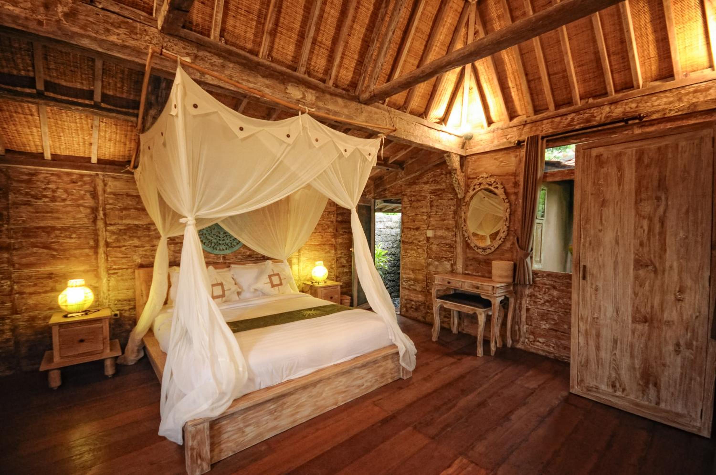 Wooden Joglo Villa - Photo 1