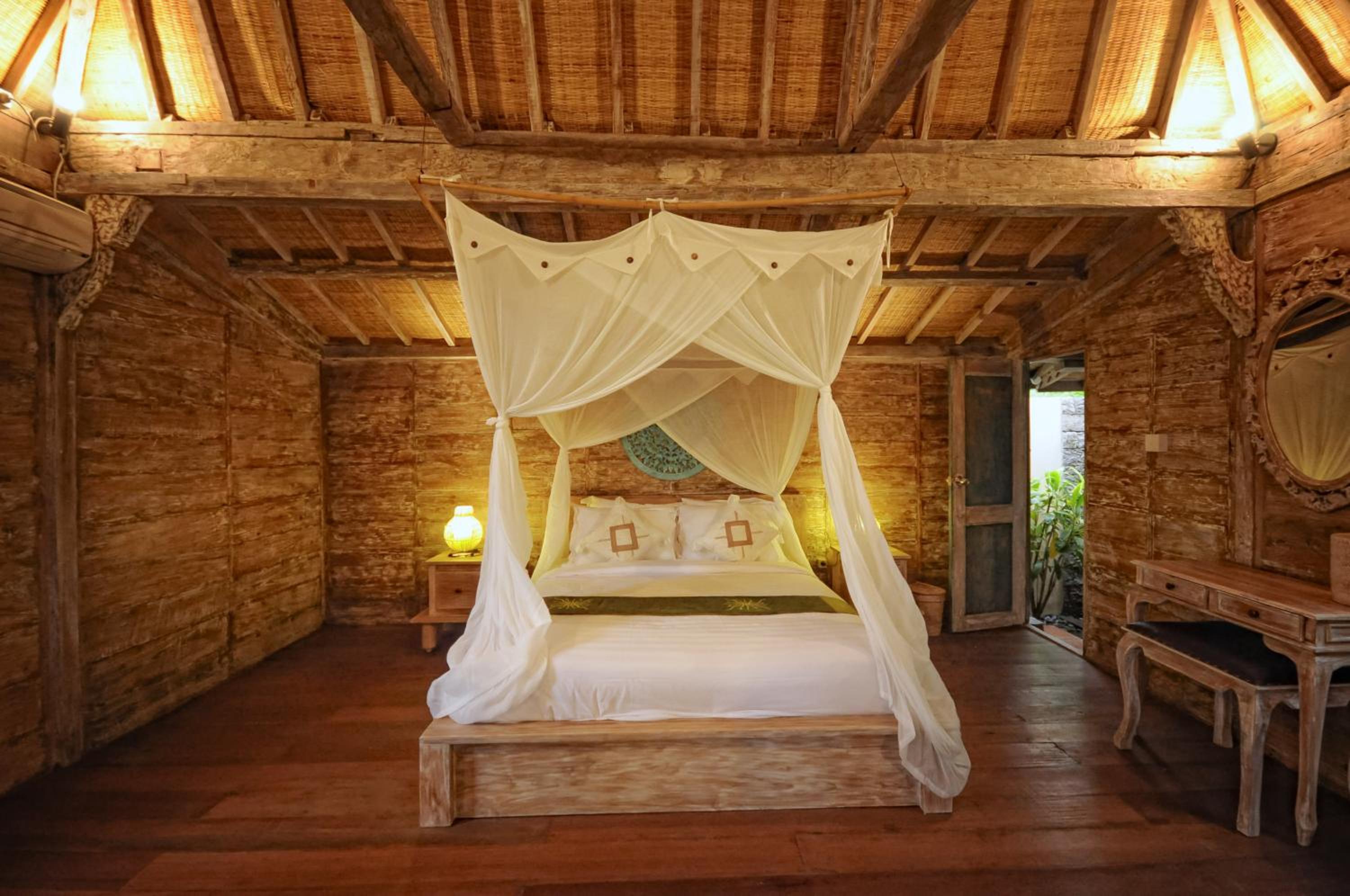 Wooden Joglo Villa - Photo 8