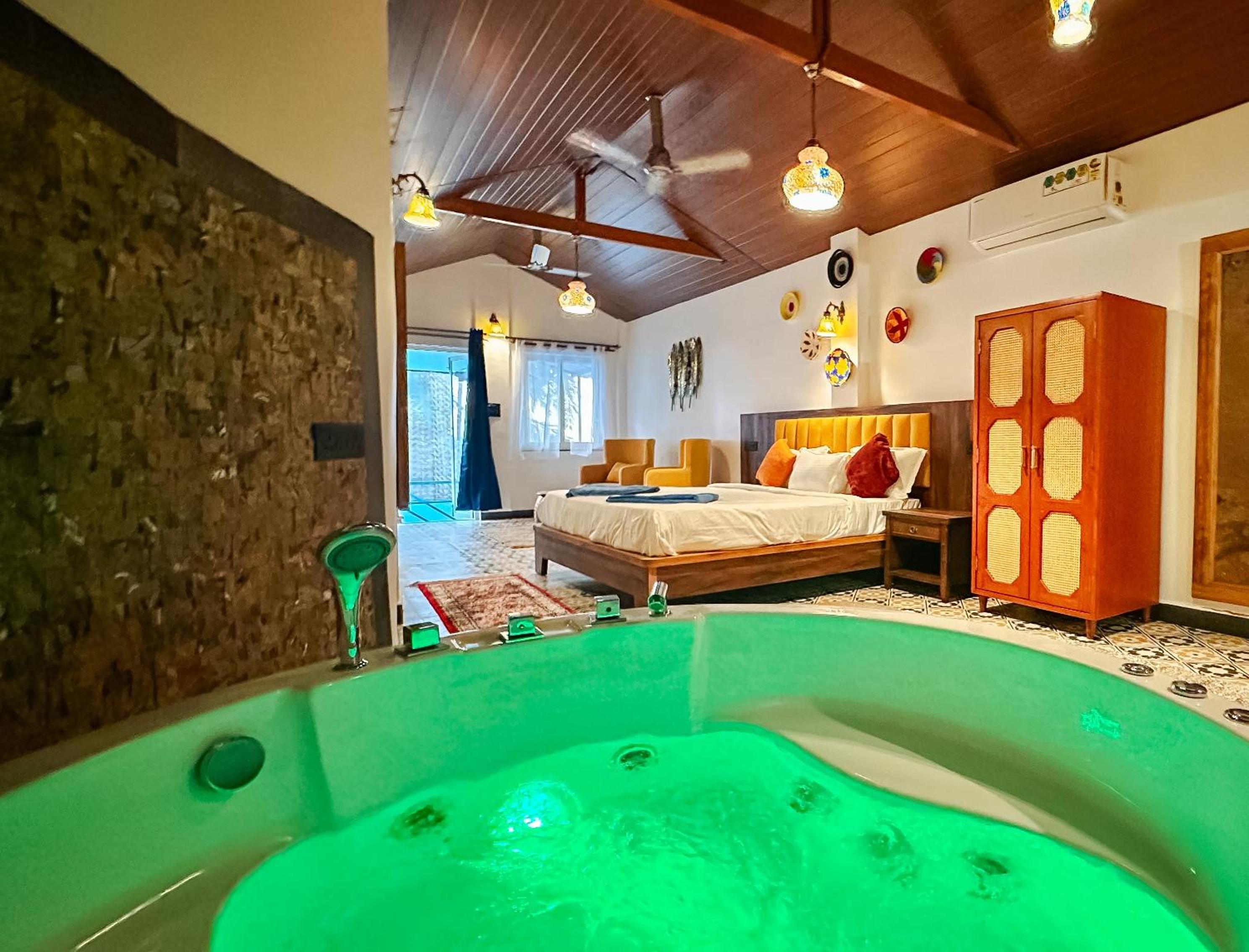 King Suite with Spa Bath