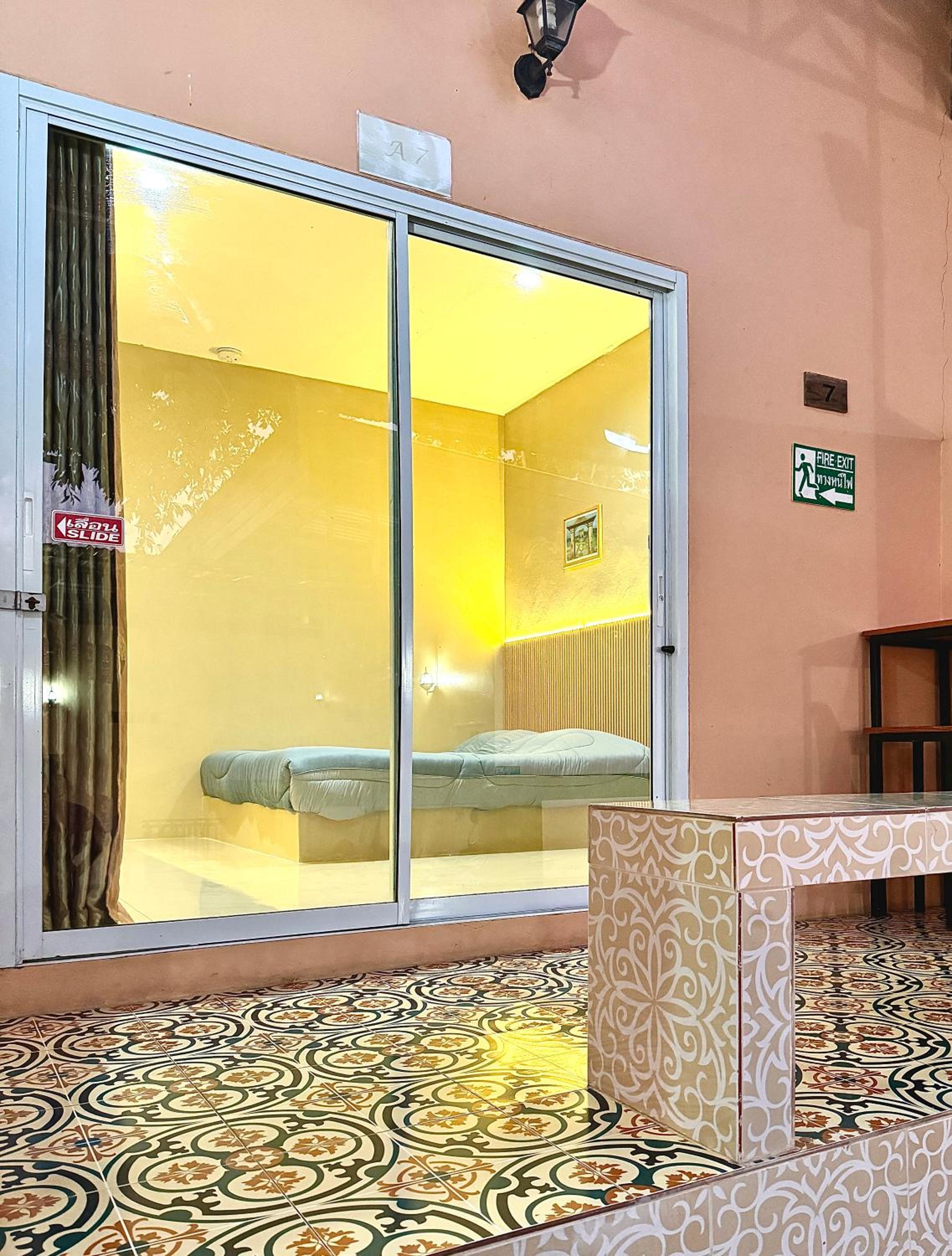 Studio with Balcony - Photo 1