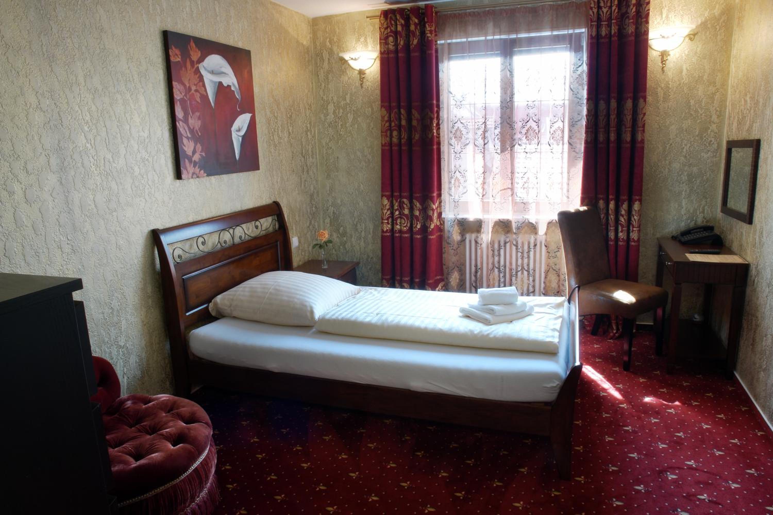 Single Room photo 1