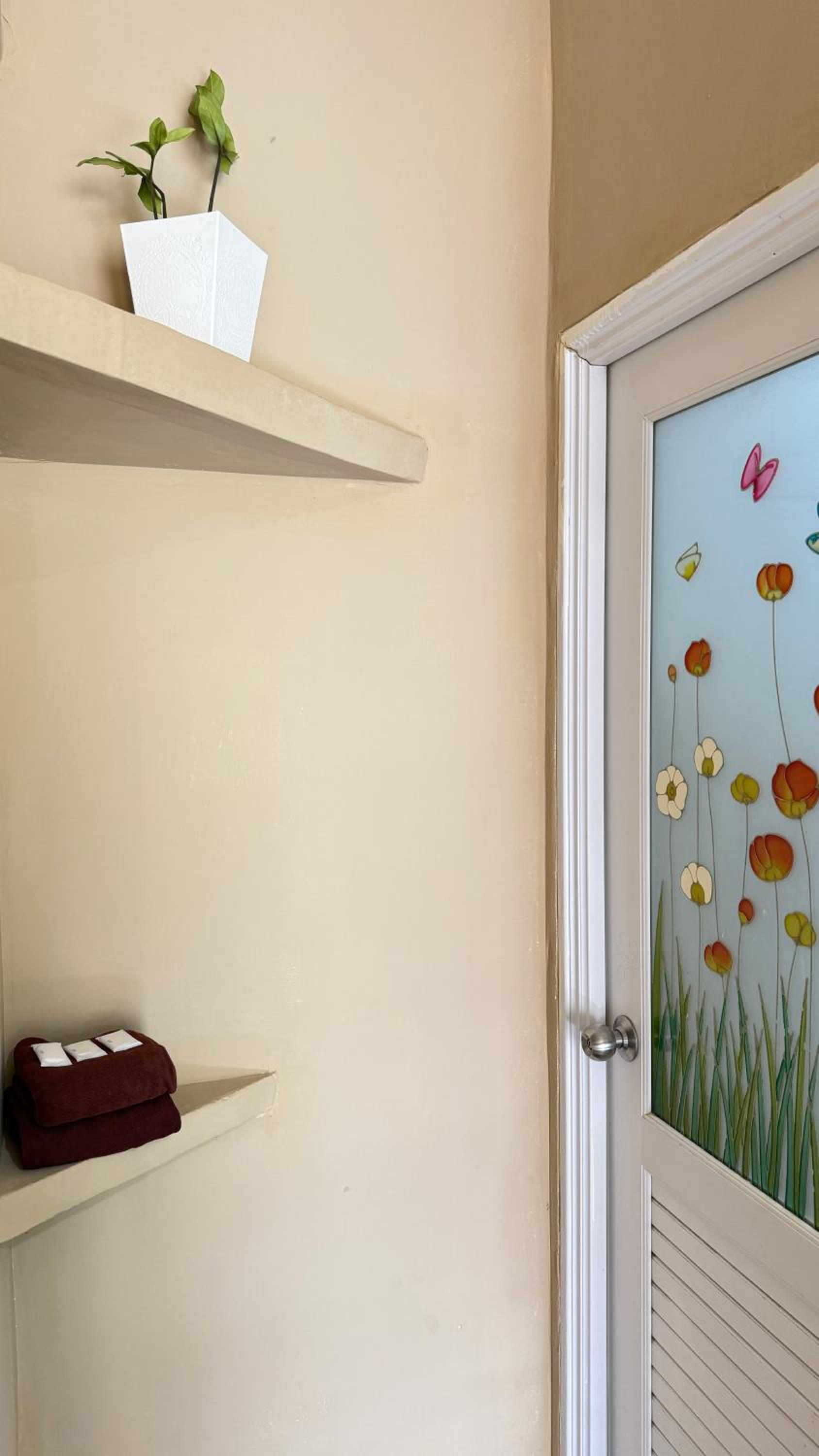 Studio with Balcony - Photo 17
