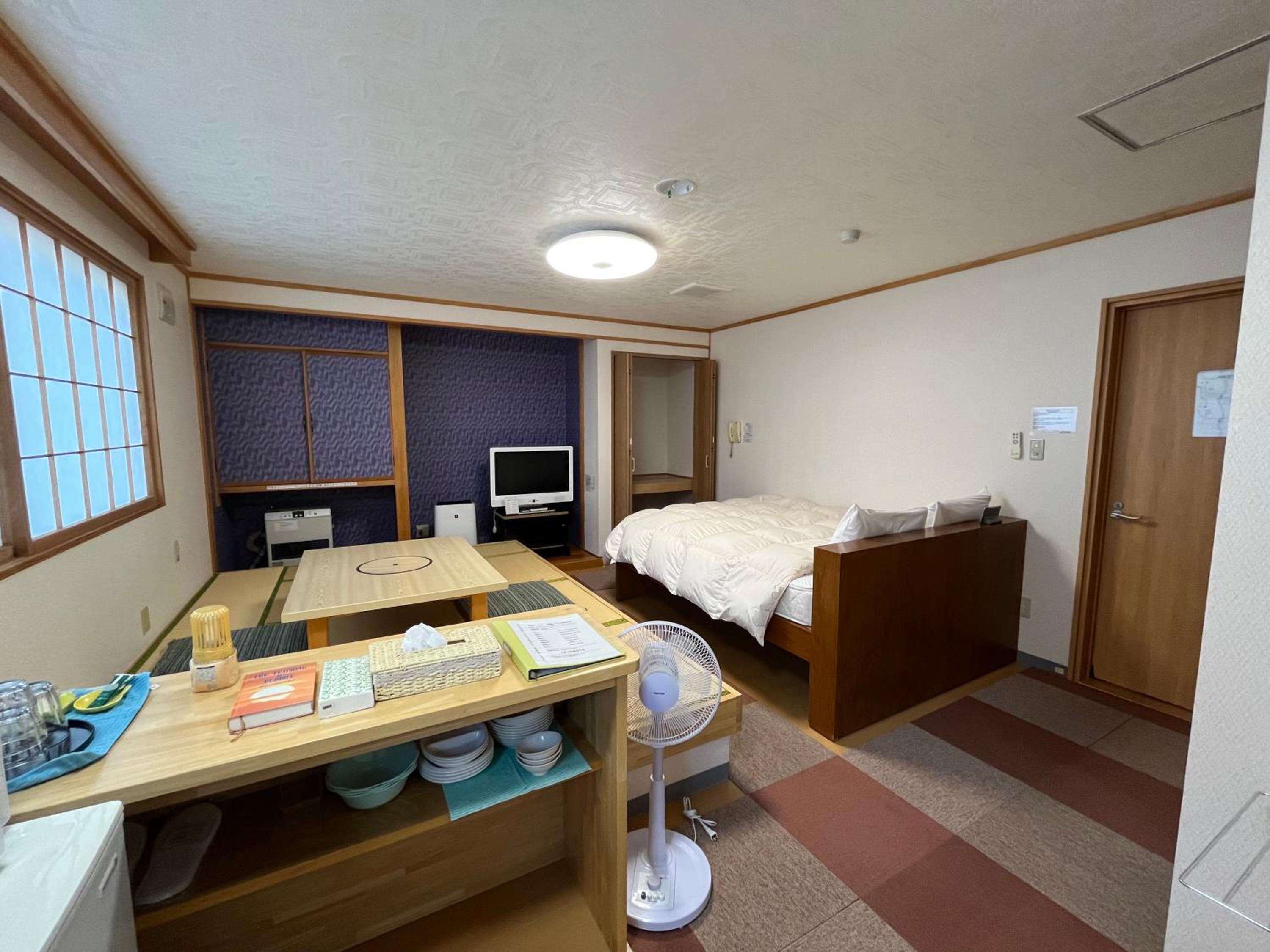Moderate Twin Room with Tatami Area & Shower-Main BLD - Photo 3