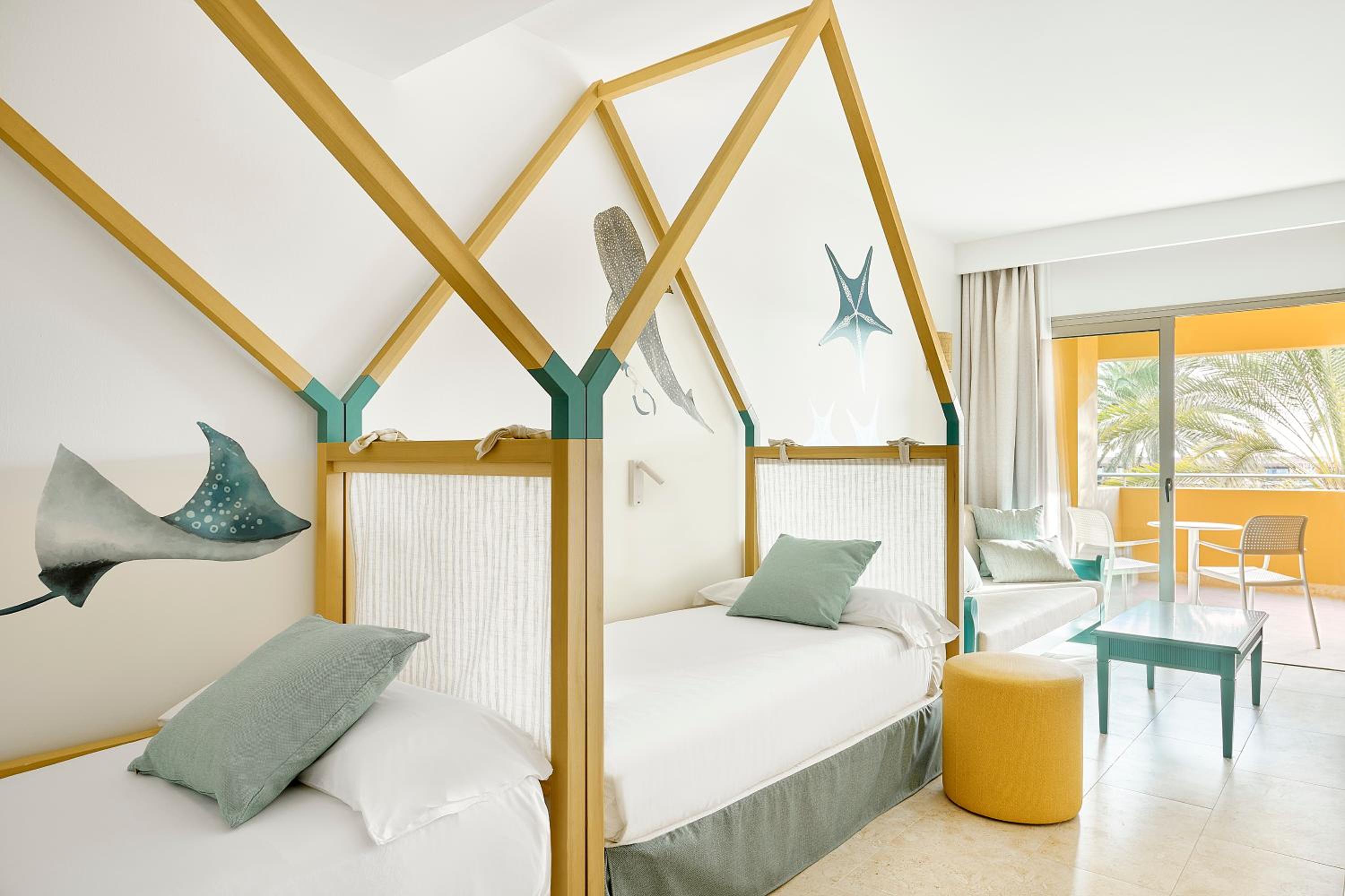Family Suite With Sea View