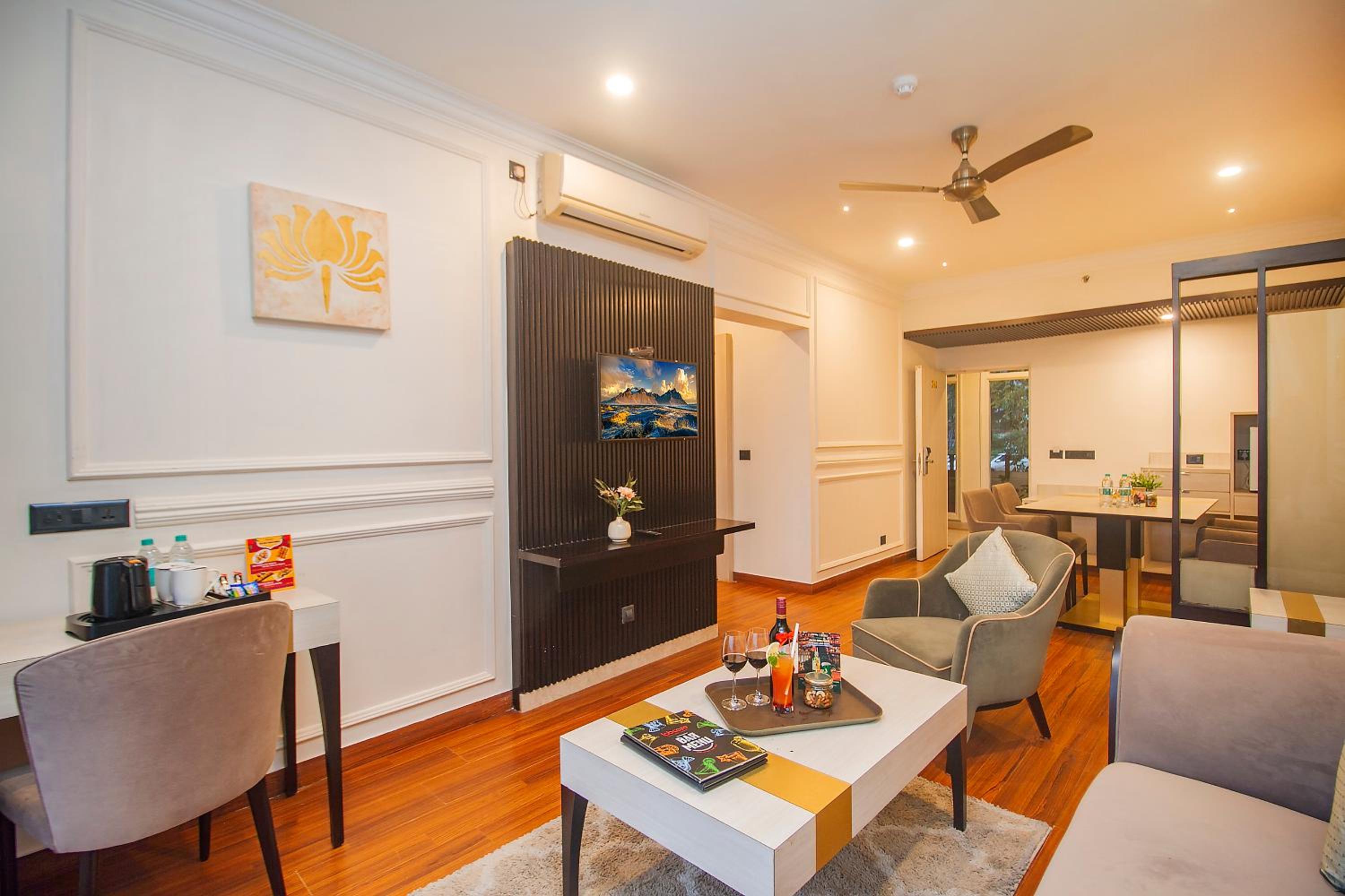  Suite with Valley View - Photo 13