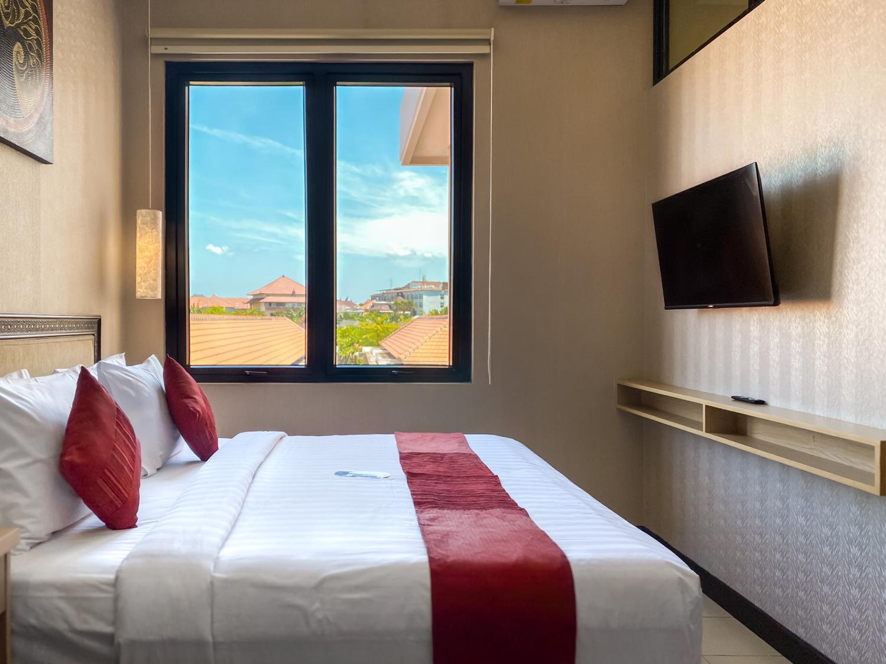 Deluxe Queen Room