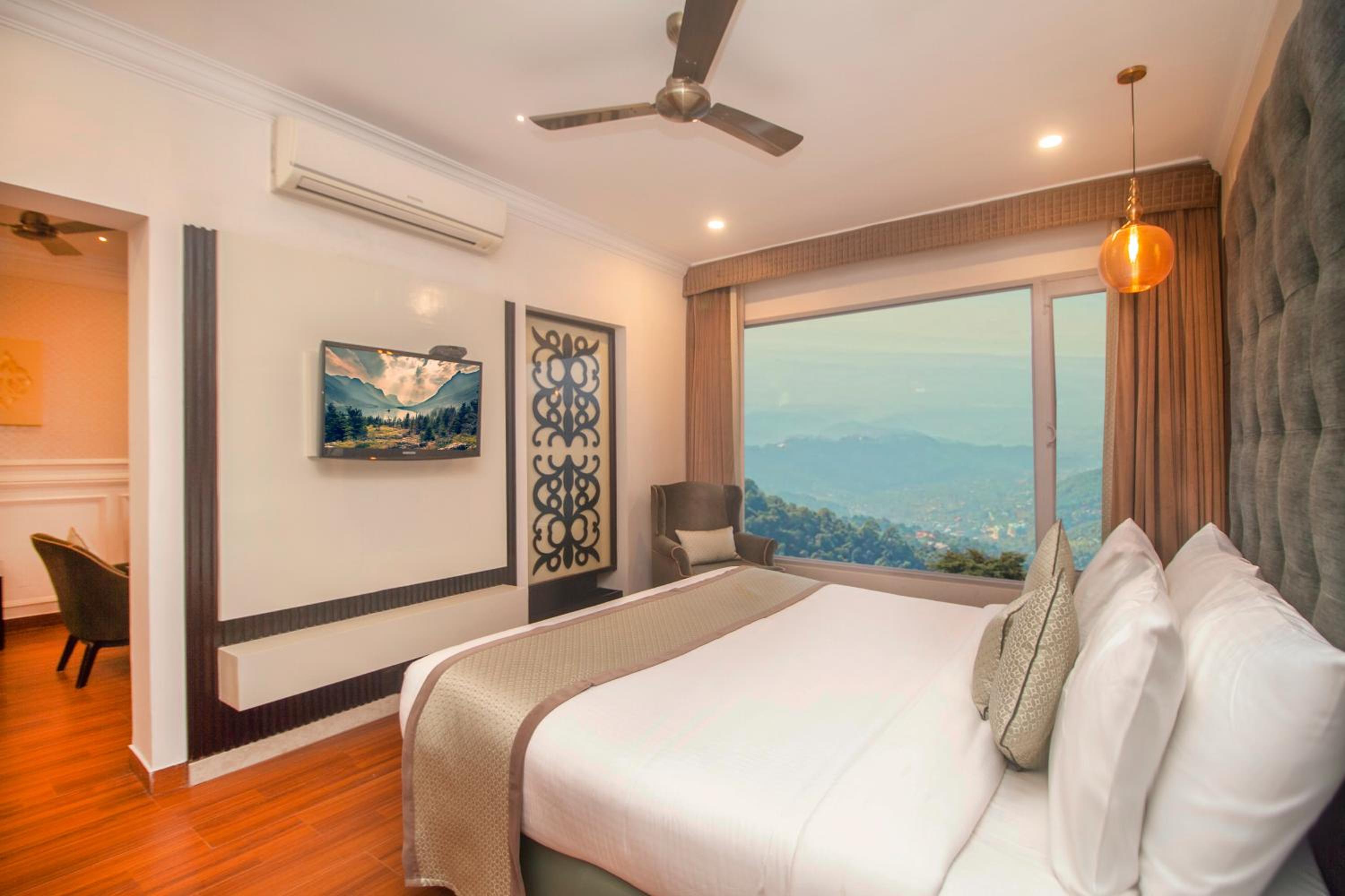  Suite with Valley View - Photo 5
