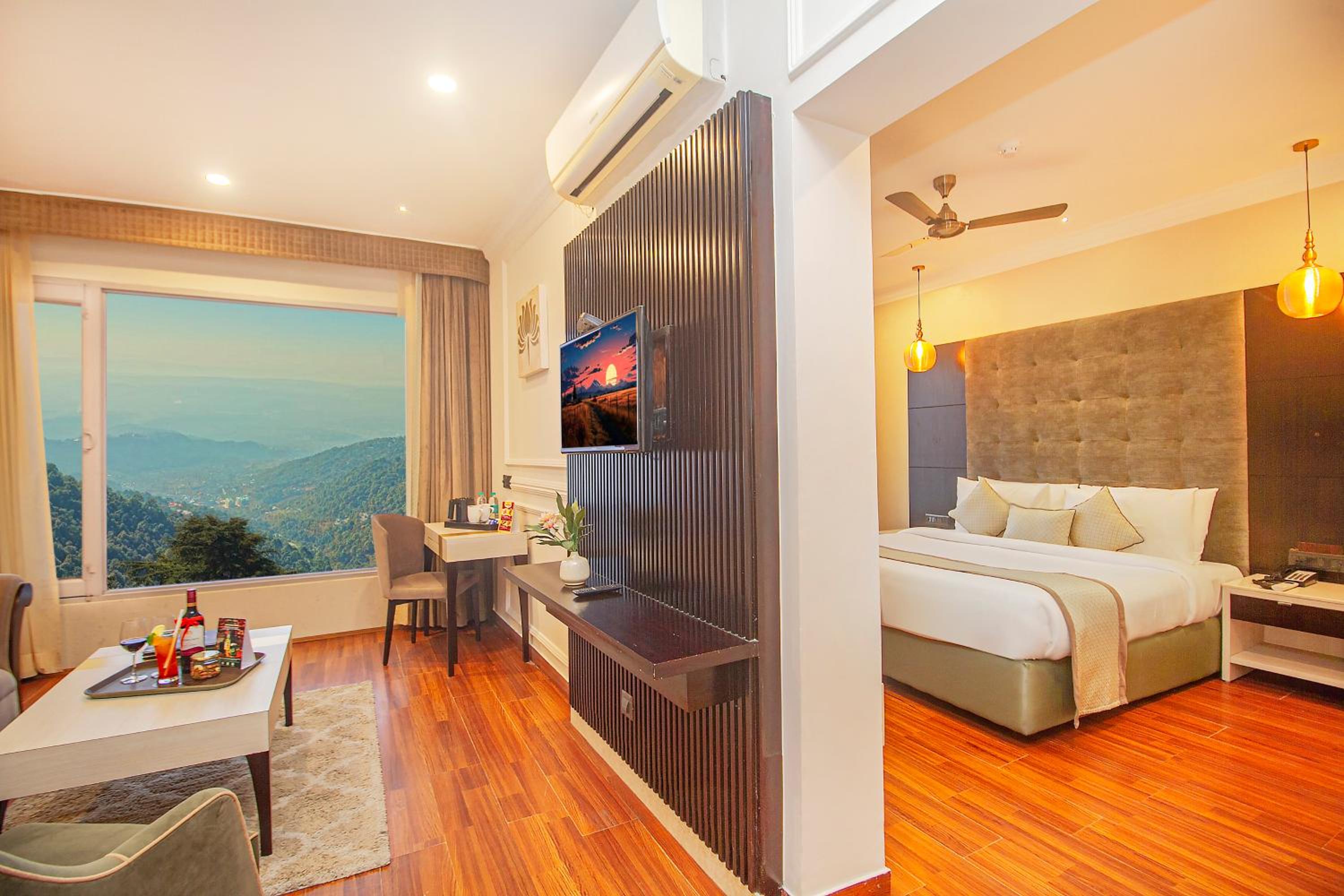  Suite with Valley View - Photo 2