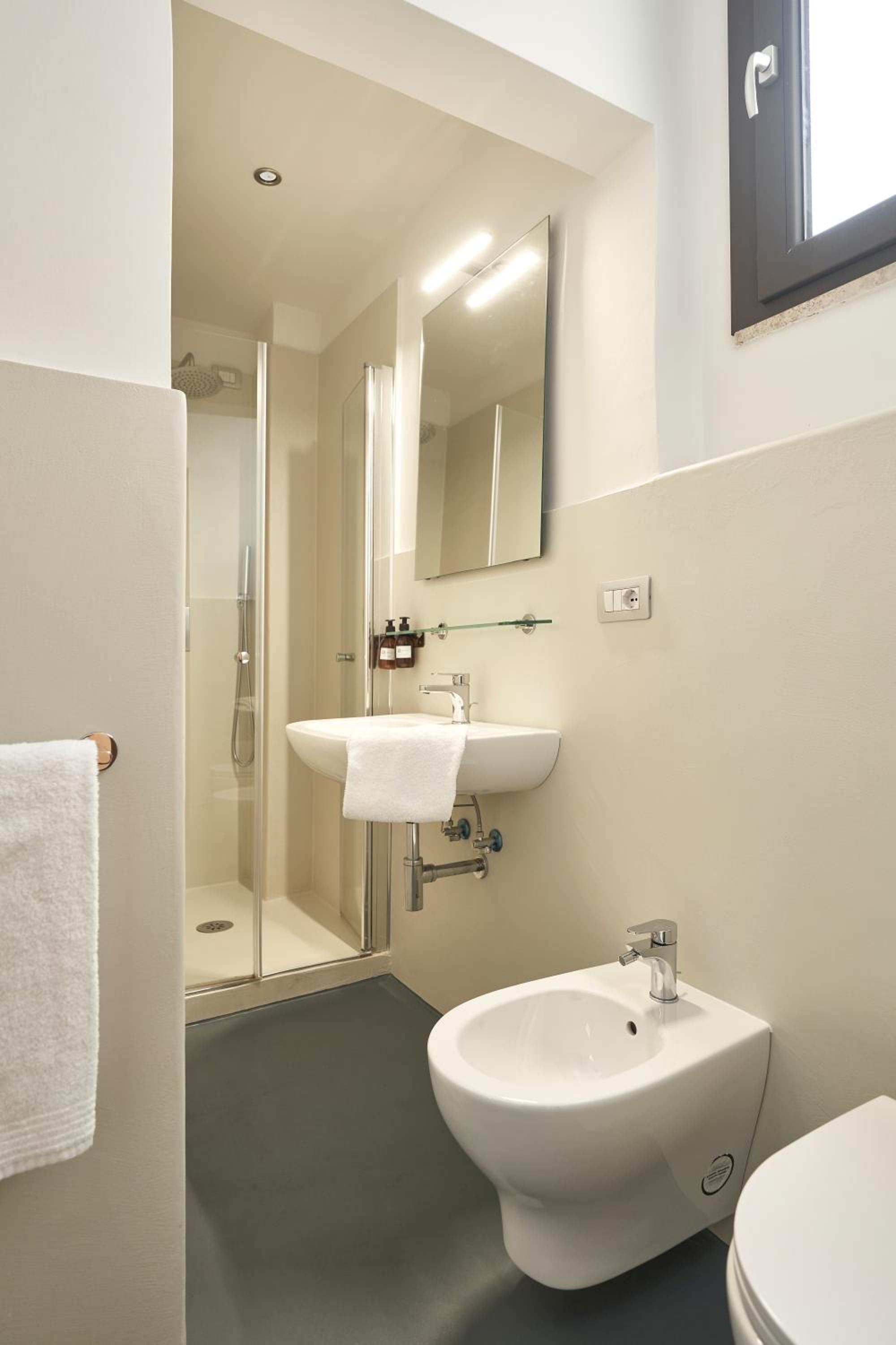 Standard Single Room photo 3
