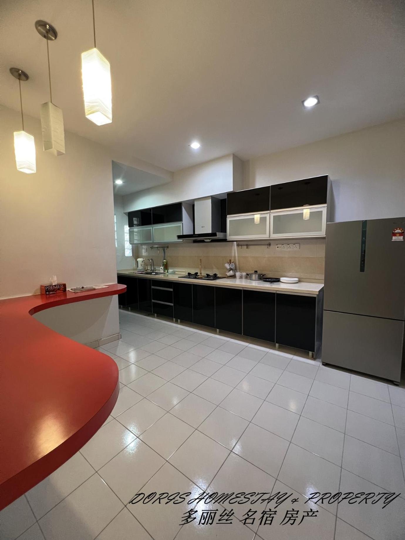 Four-Bedroom House photo 2