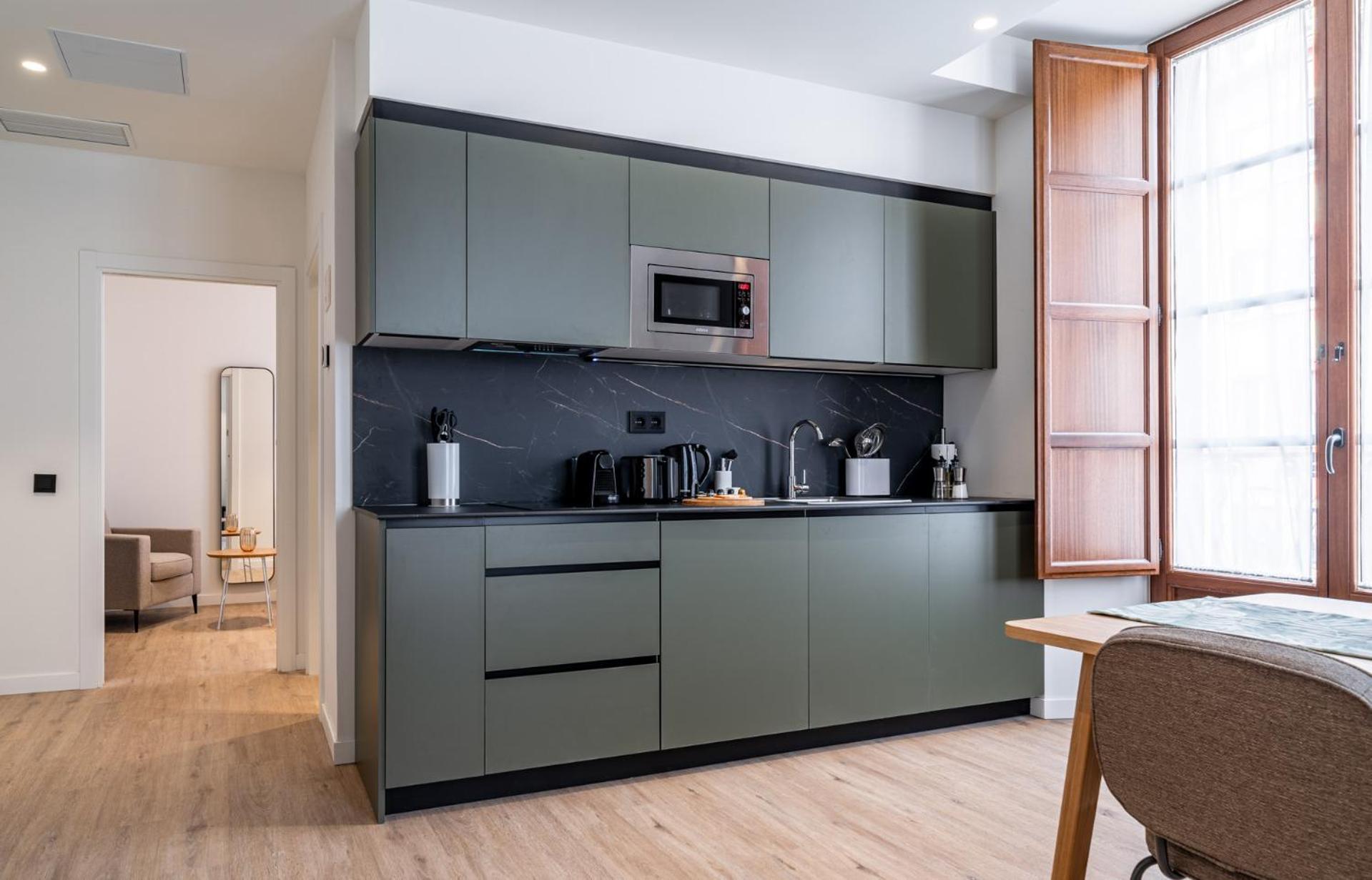 One-Bedroom Apartment - Photo 6