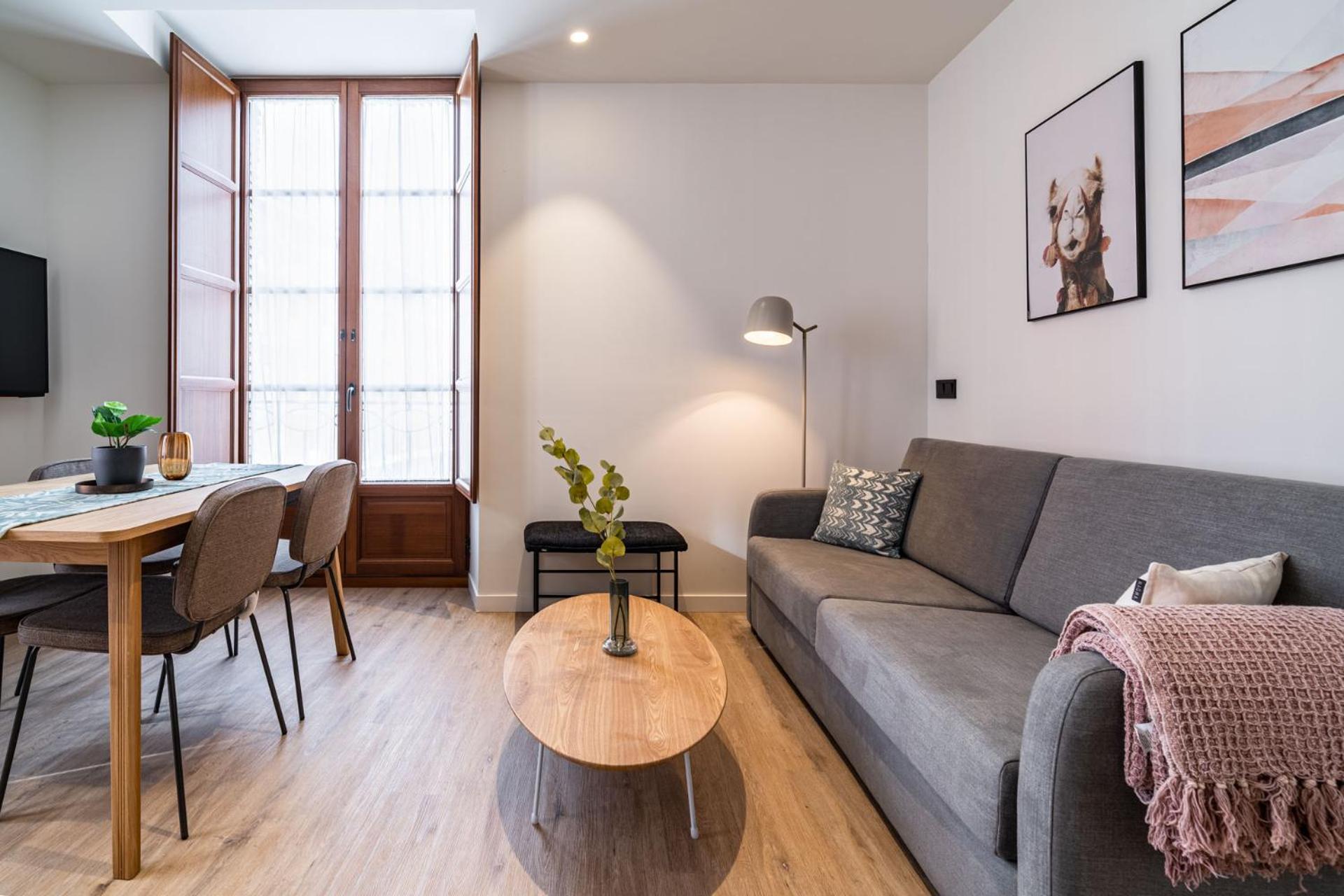 One-Bedroom Apartment - Photo 16