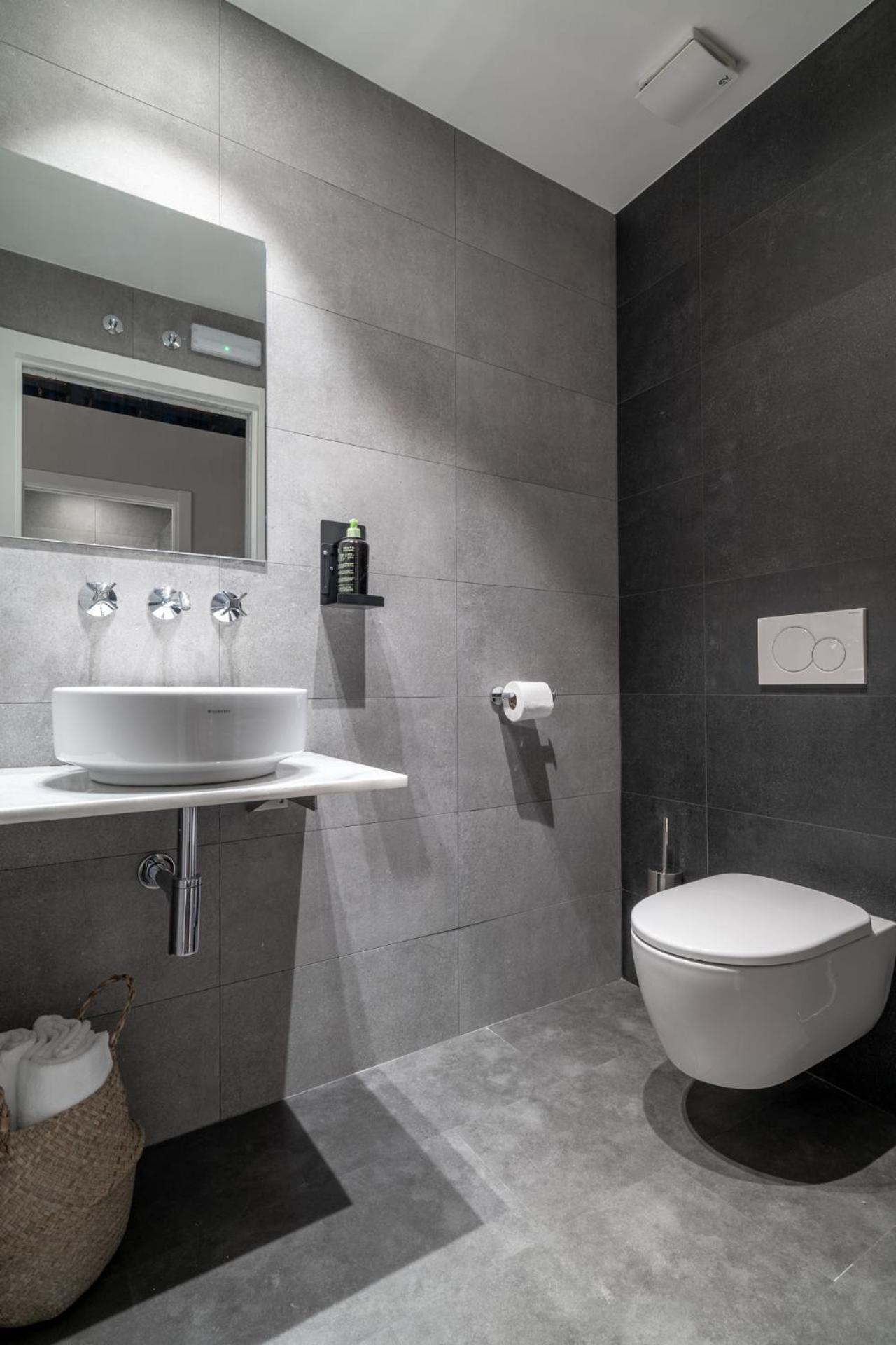 One-Bedroom Apartment with terrace - Photo 6