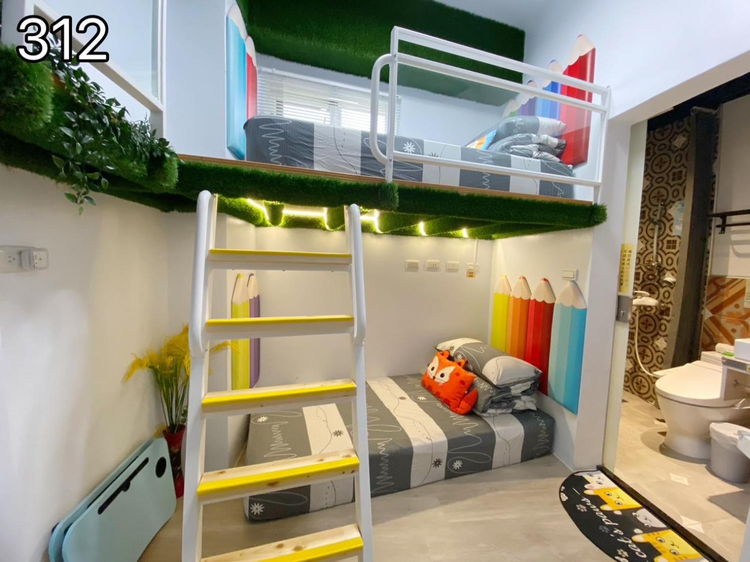 Deluxe Double Room with Shower photo 3