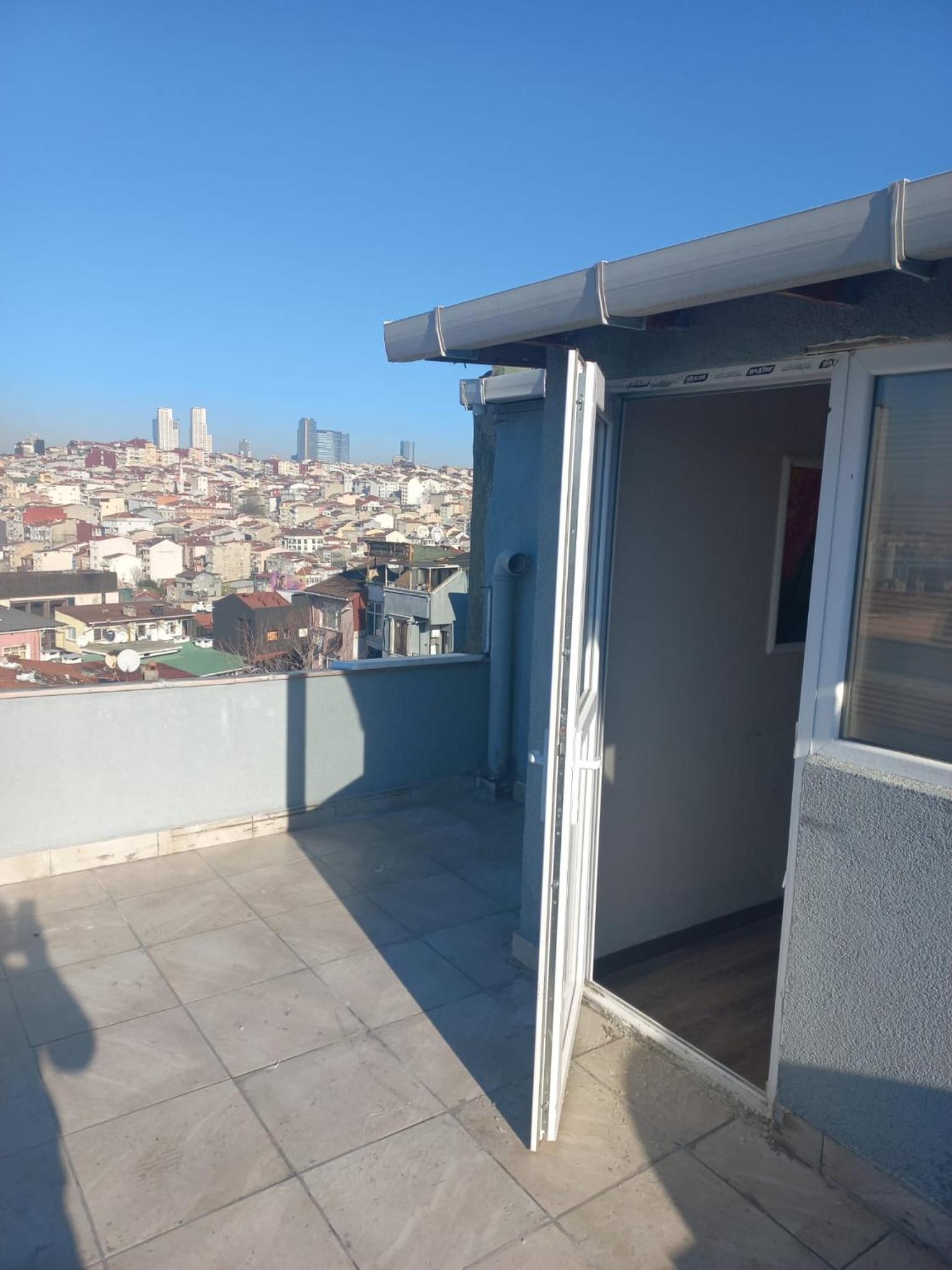Apartment with Terrace photo 3