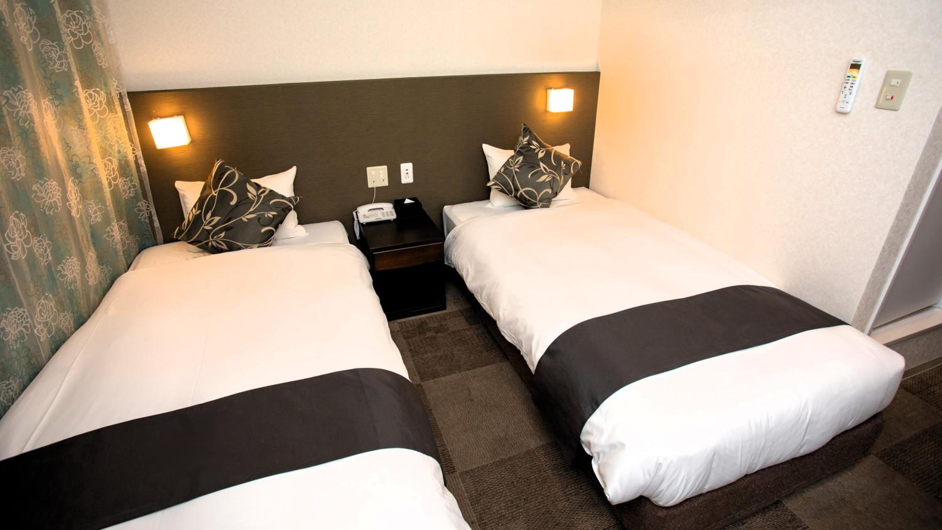 Economy Twin Room