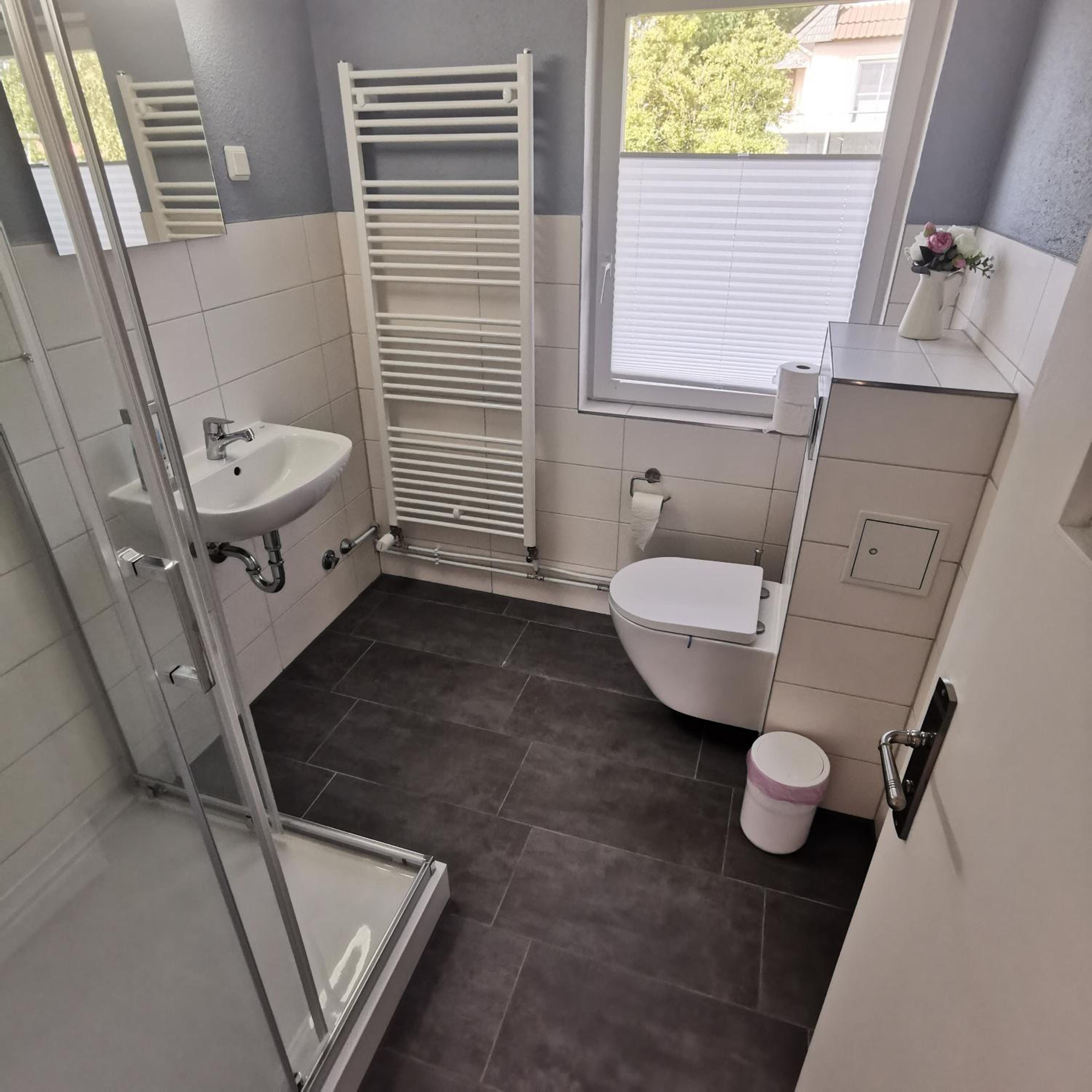 One-Bedroom Apartment with Garden photo 2
