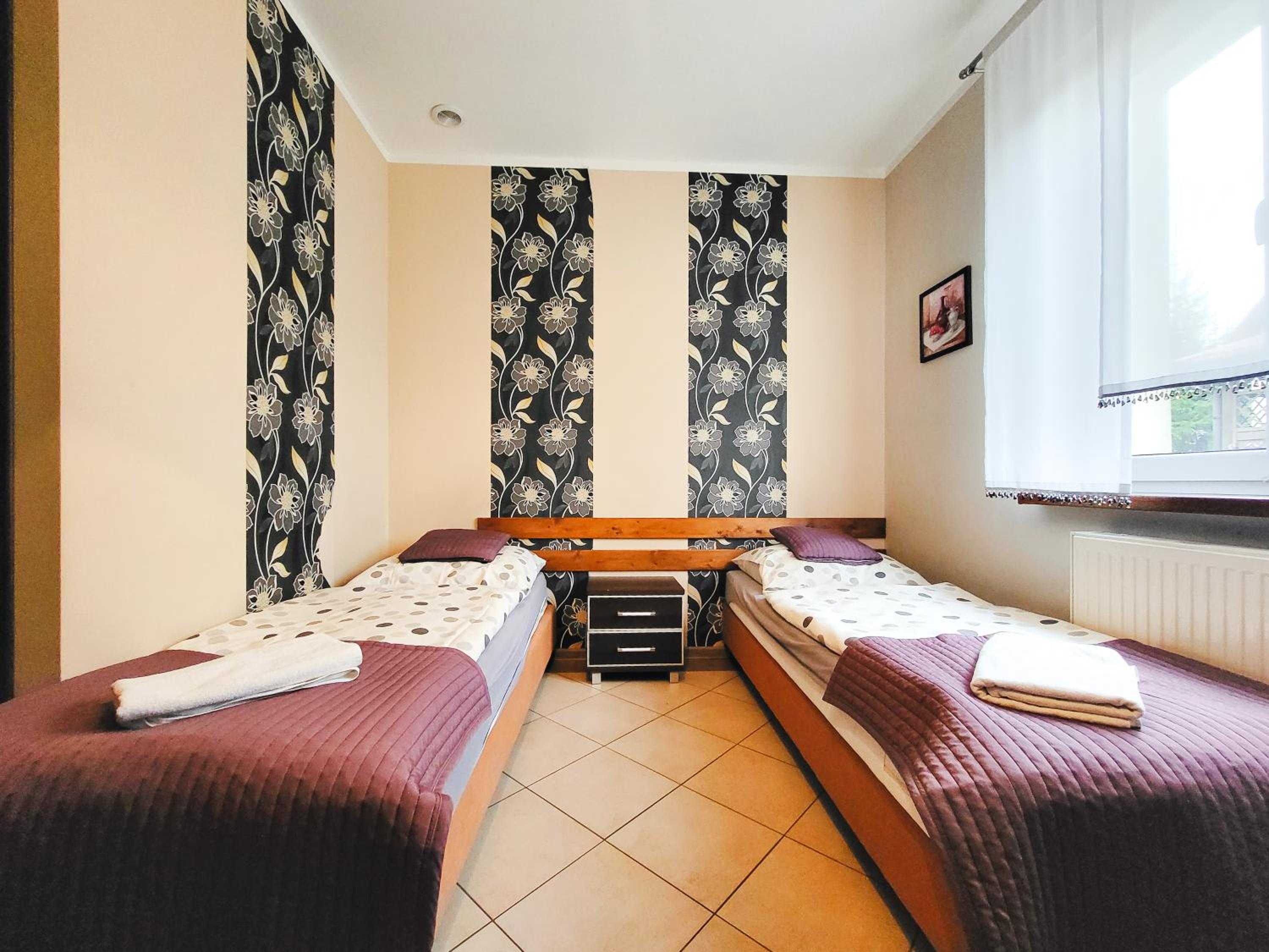 Twin Room - Photo 1