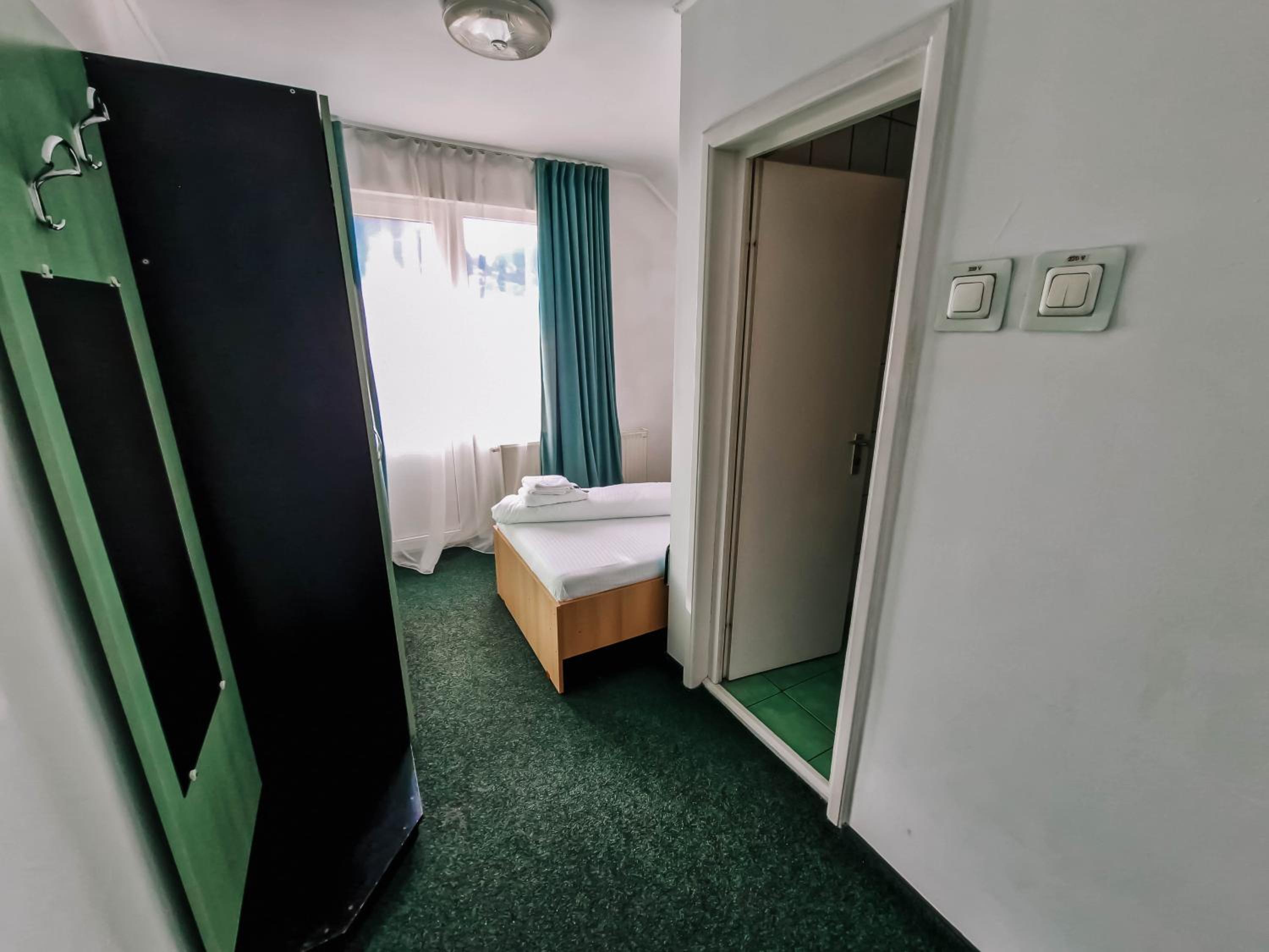 Single Room With Balcony photo 2