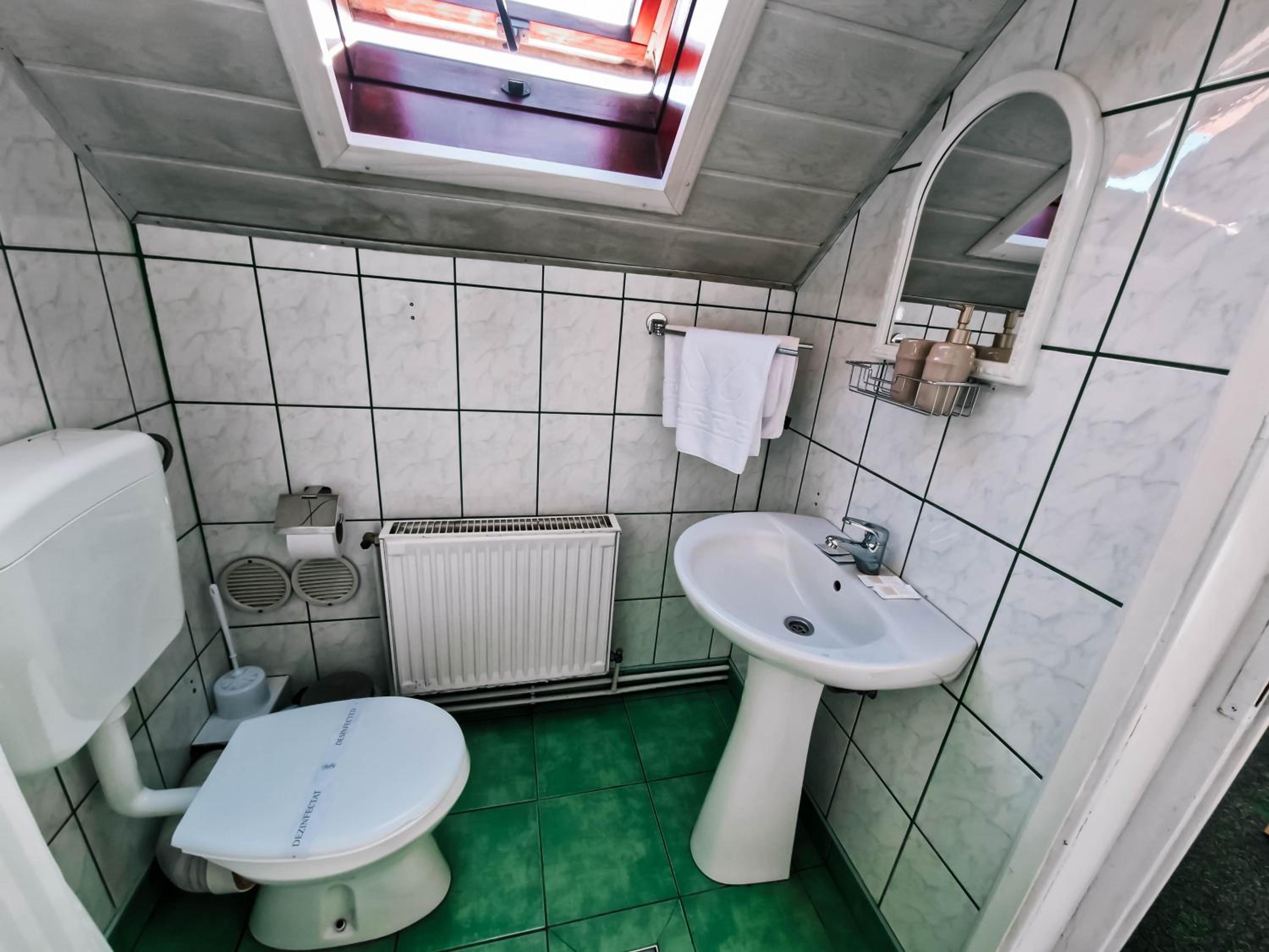 Double Or Twin Room With Balcony photo 2