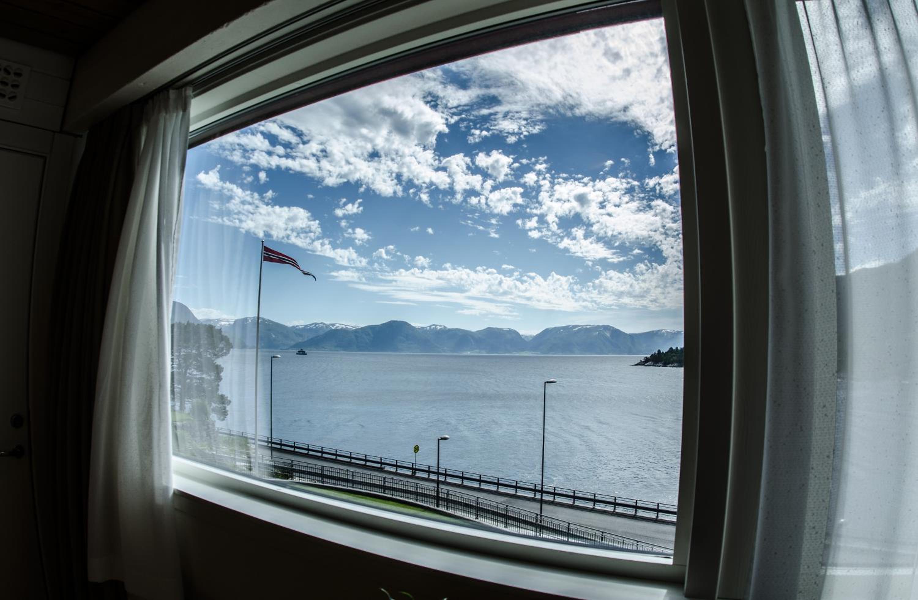 Deluxe Double Room with Sea View - Photo 6
