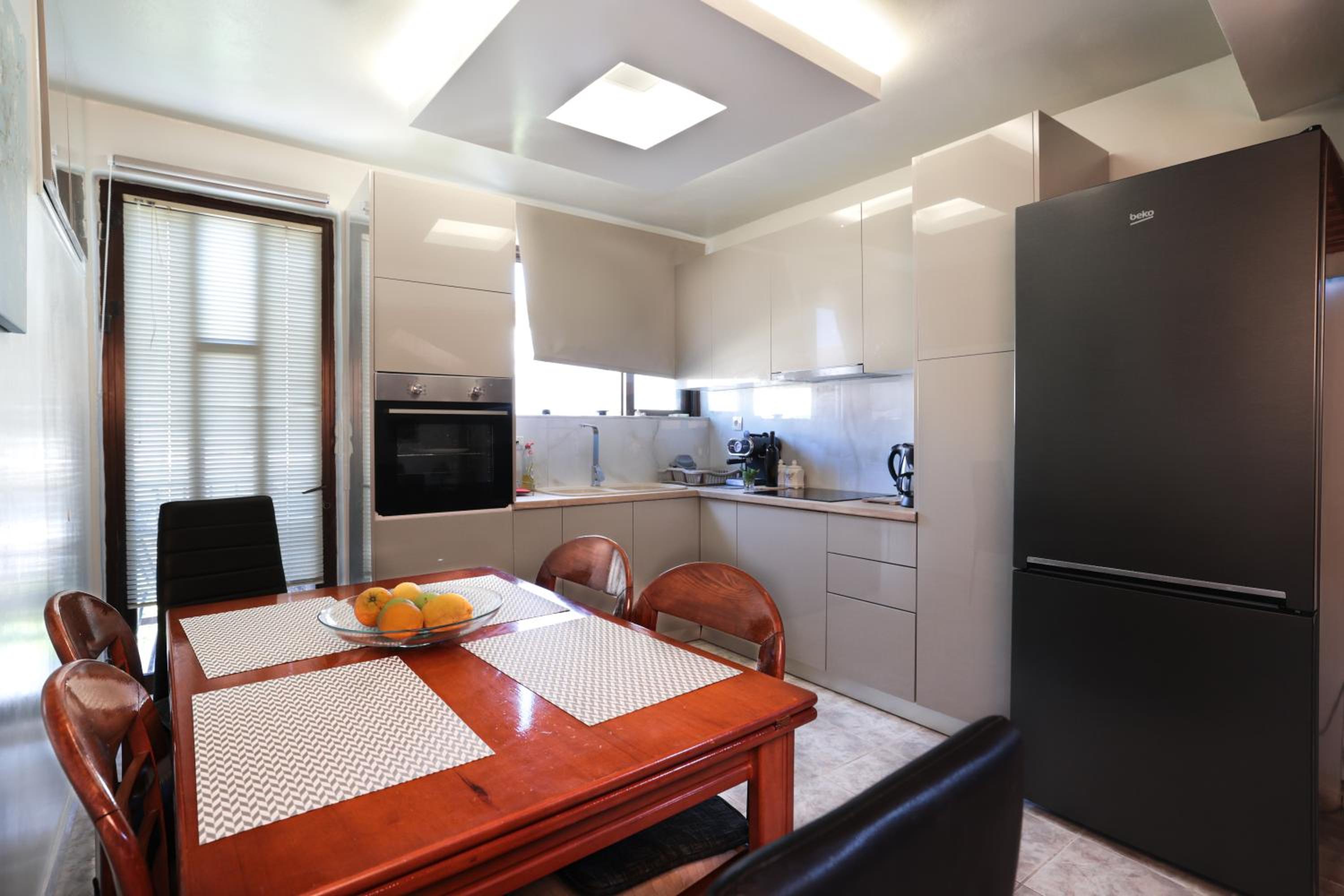 Three-Bedroom Apartment photo 2