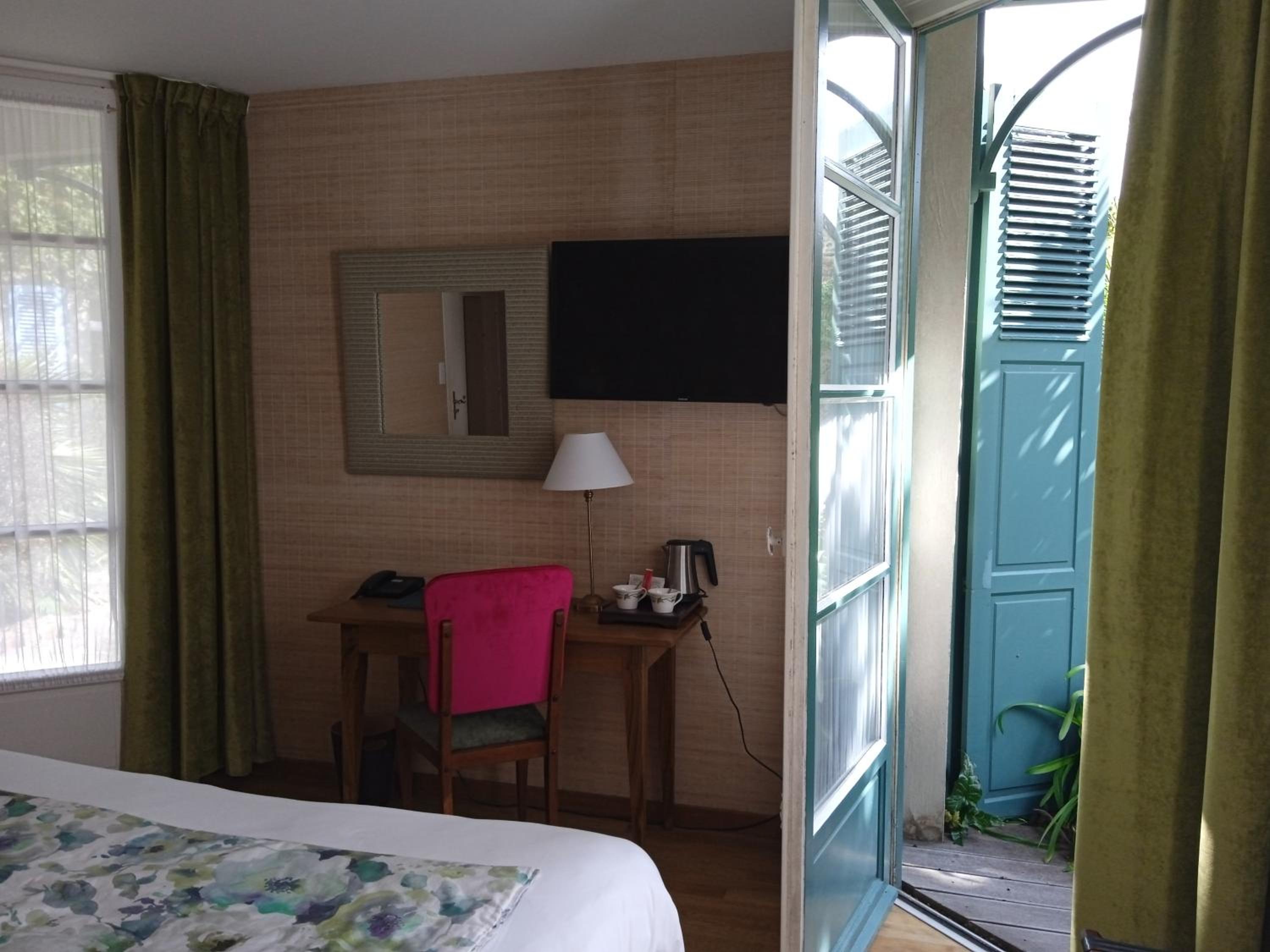 Deluxe Double Room photo 3