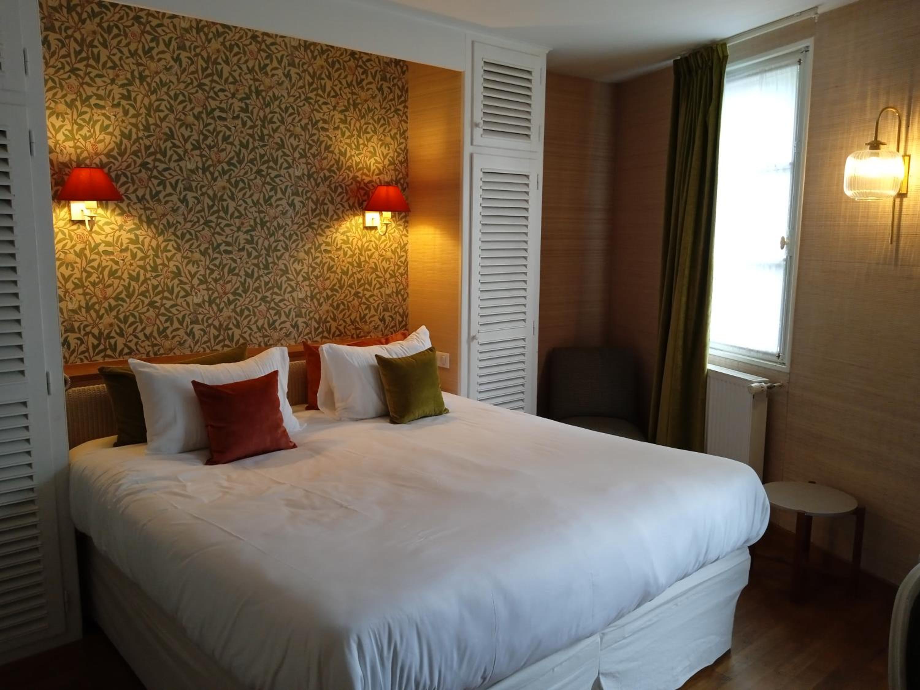 Deluxe Double Room photo 2