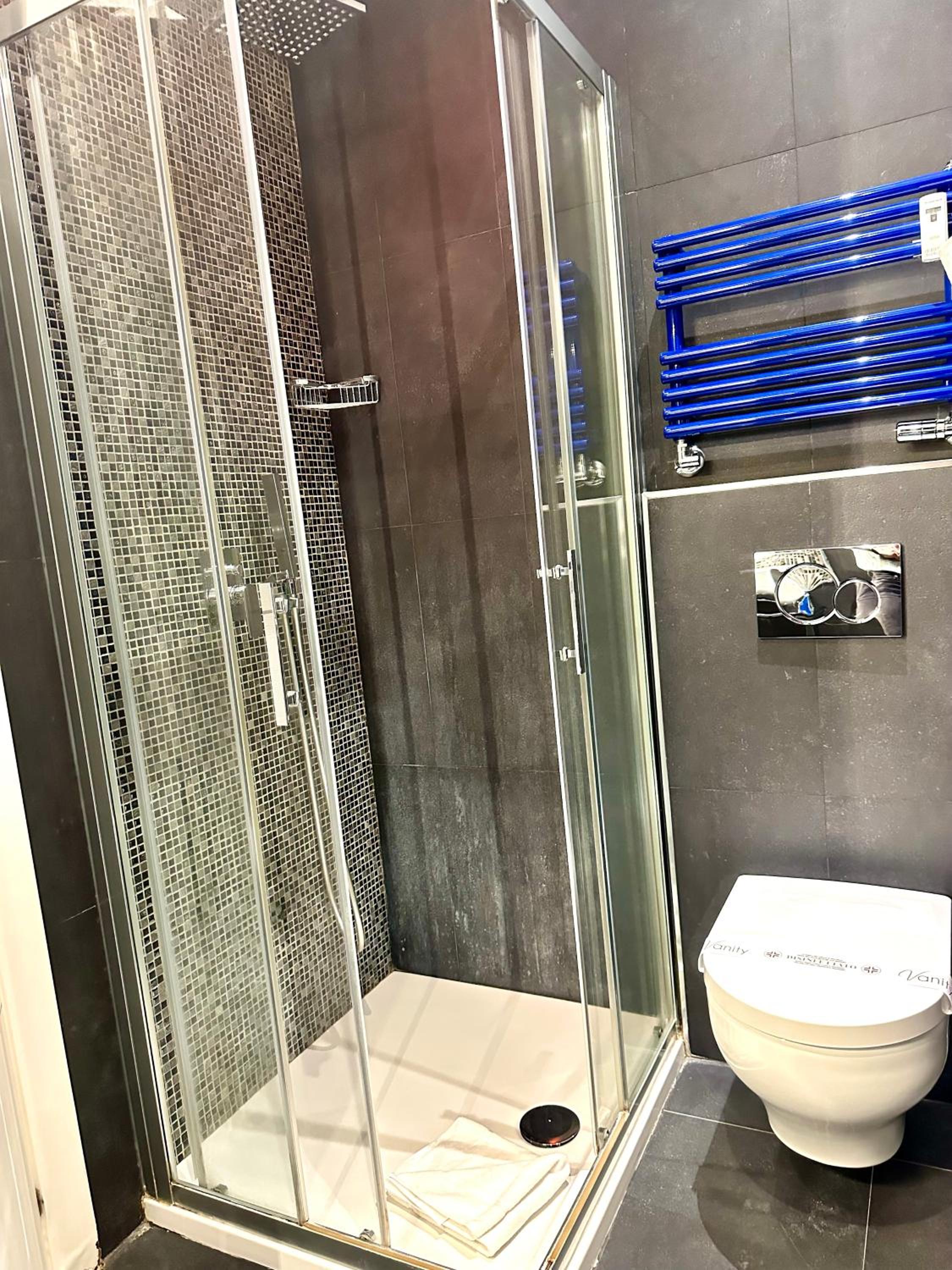 Superior Double Room with Extra Bed and Balcony photo 2