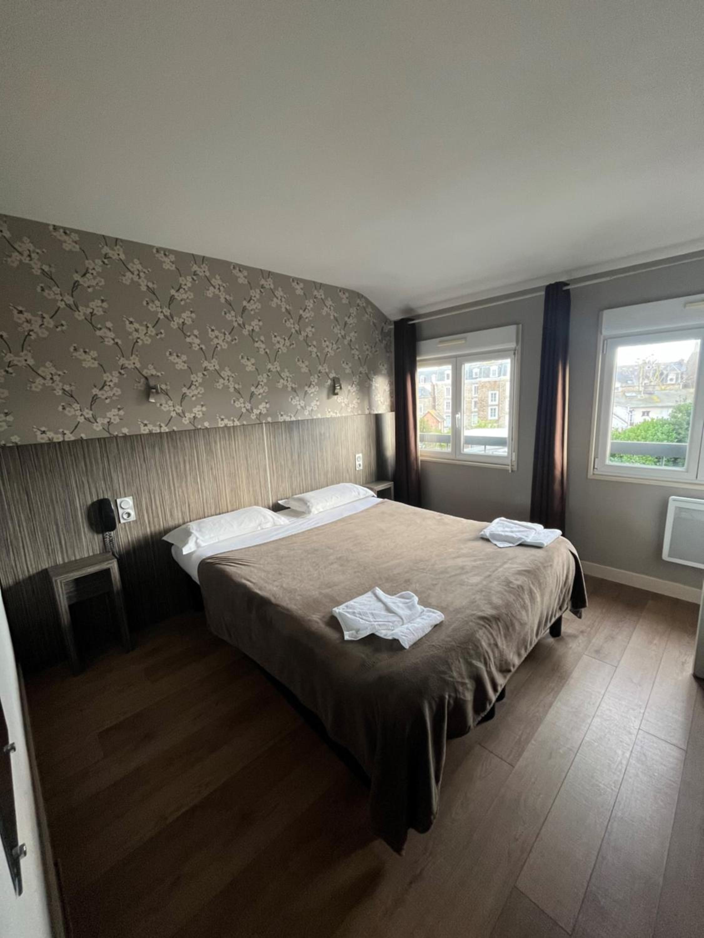Superior Double Room - Photo 1