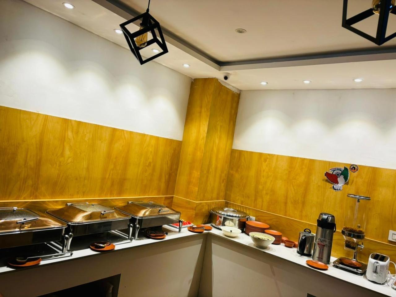 Suite - Photo 9