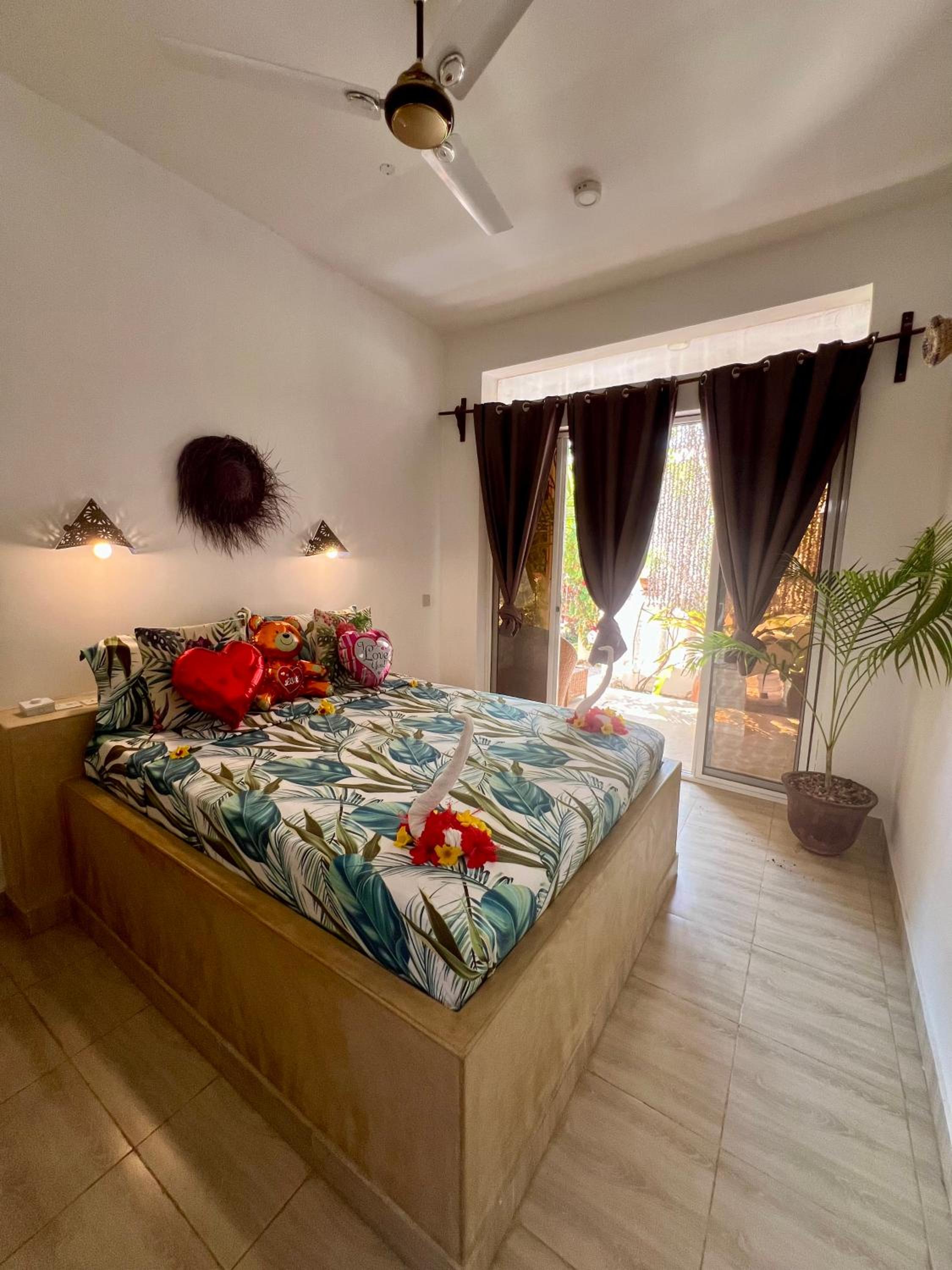 Standard Double Room - Photo 7