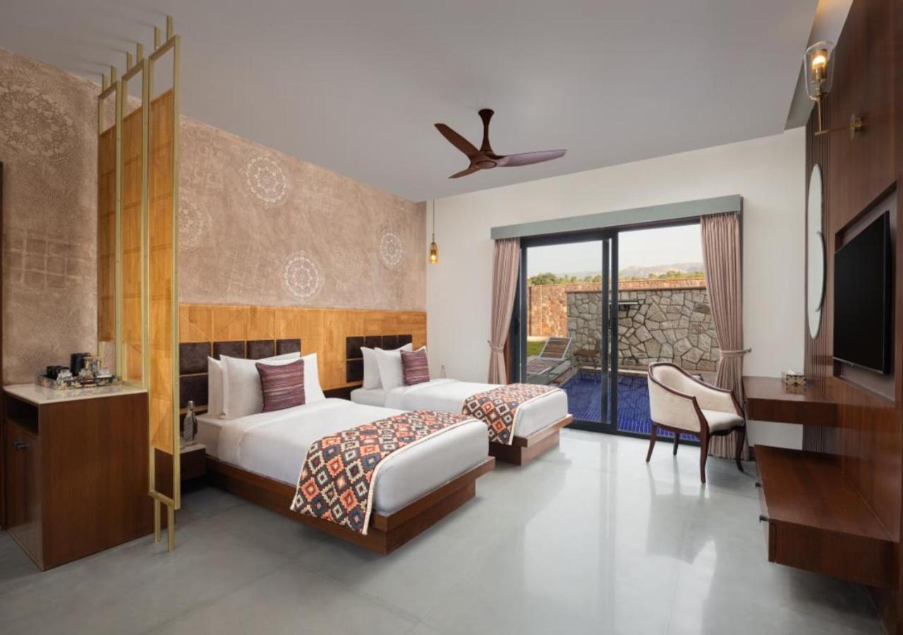 Luxury Twin Room with Plunge Pool photo 2
