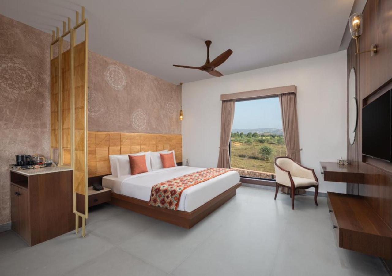 Premium Room with Aravalli View photo 2