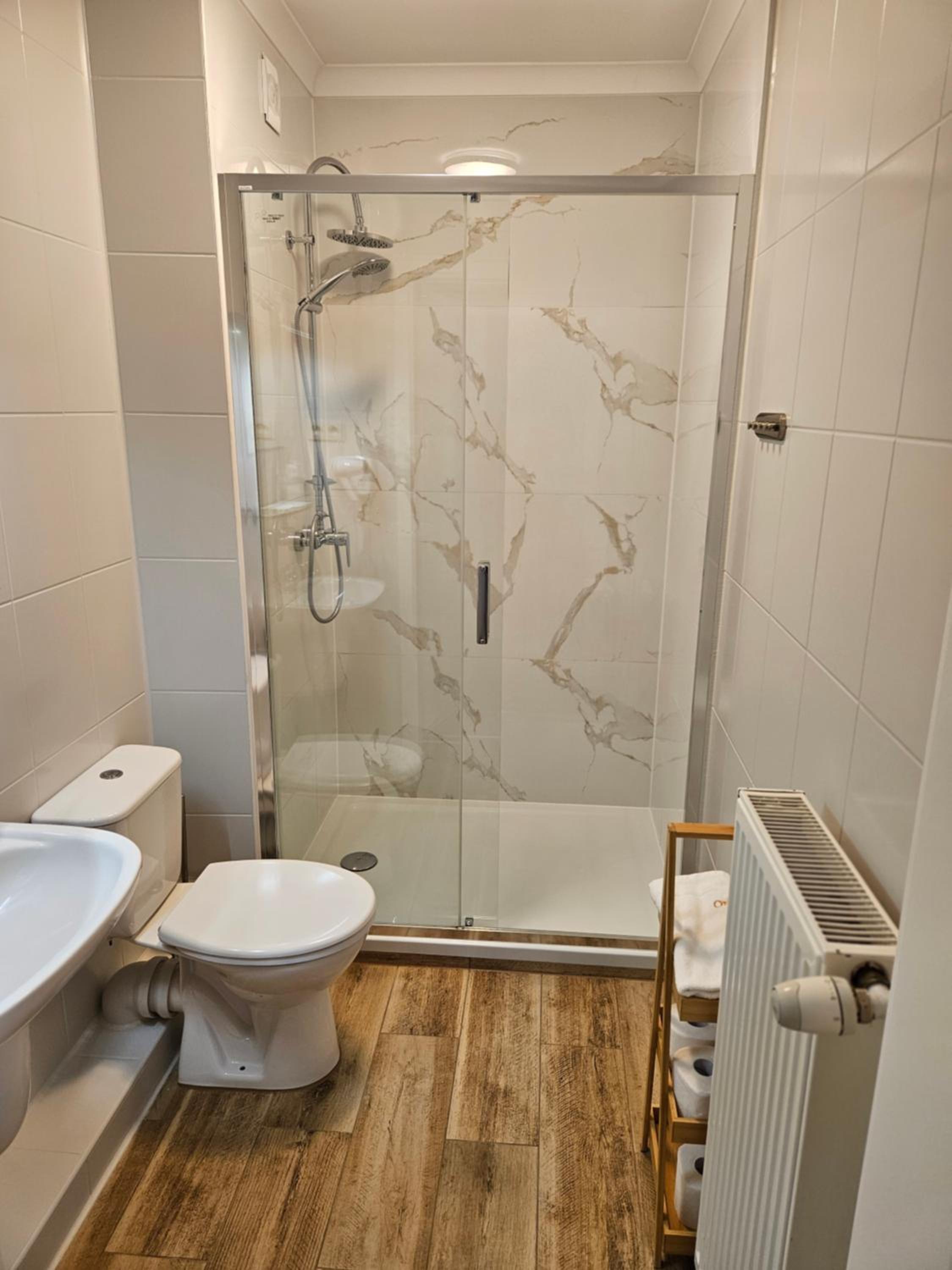 Classic Double Room - Photo 9