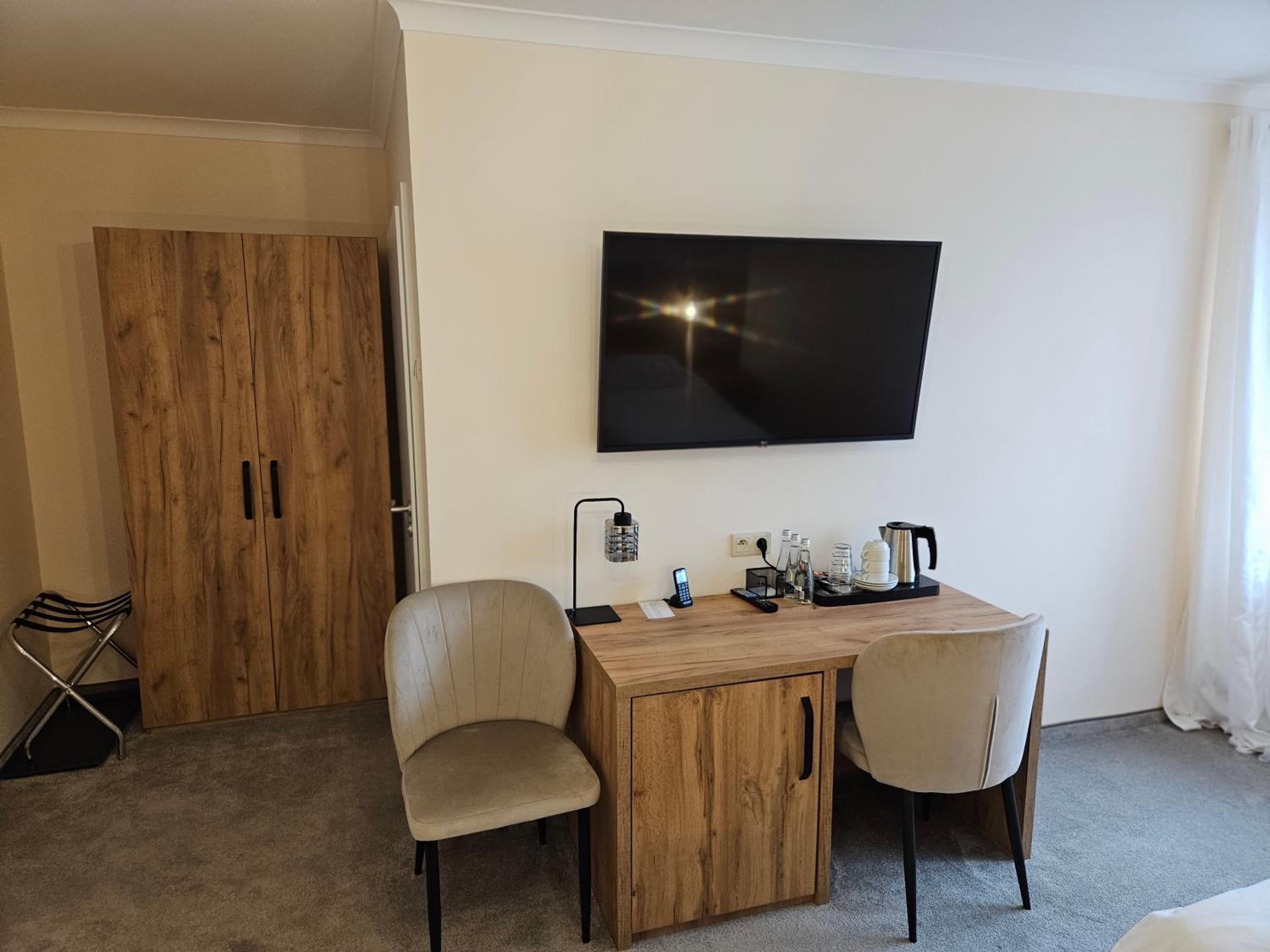 Classic Double Room - Photo 7