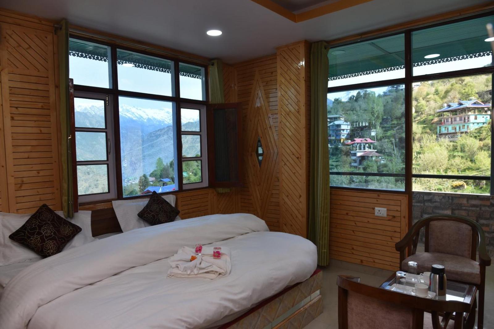 Suite with Mountain View photo 1