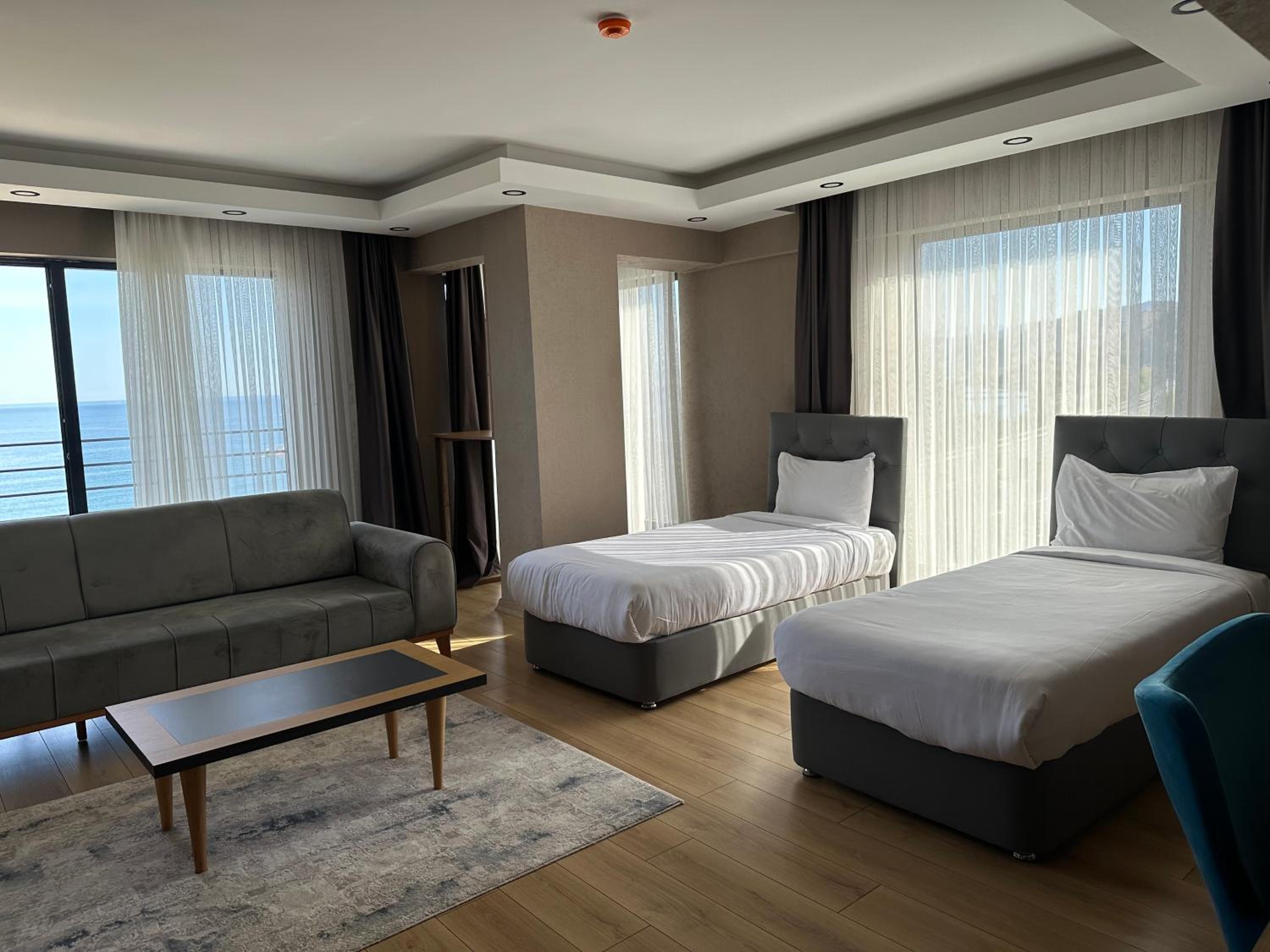 Family Suite - Photo 8
