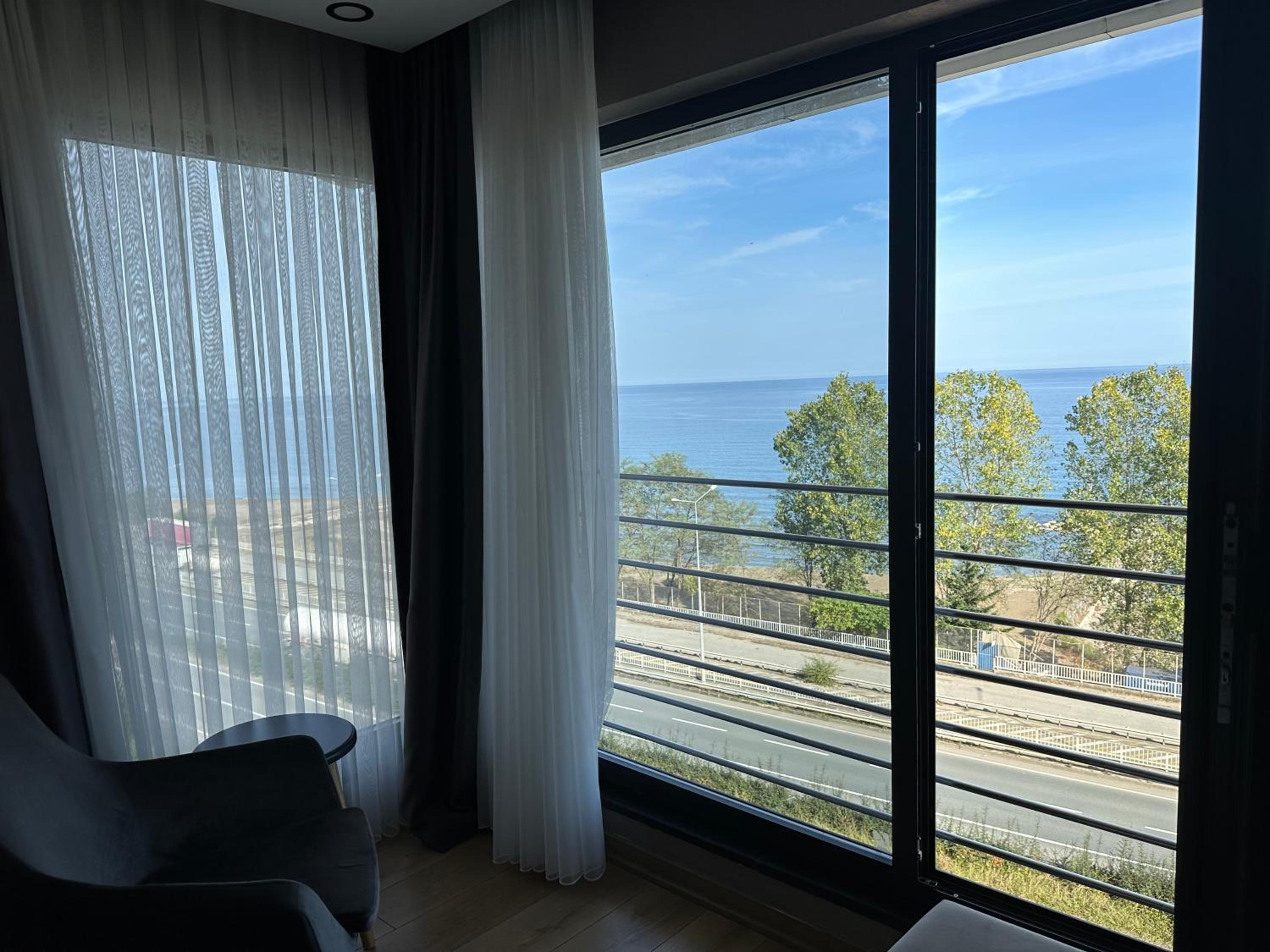 Superior Suite - Photo 26