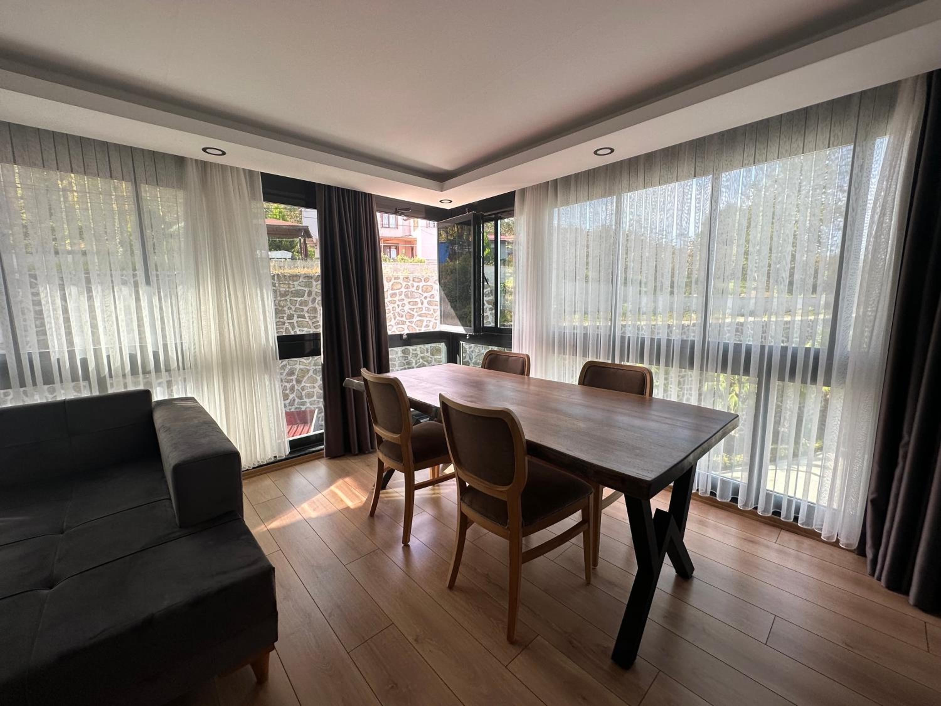 Suite with Terrace - Photo 5